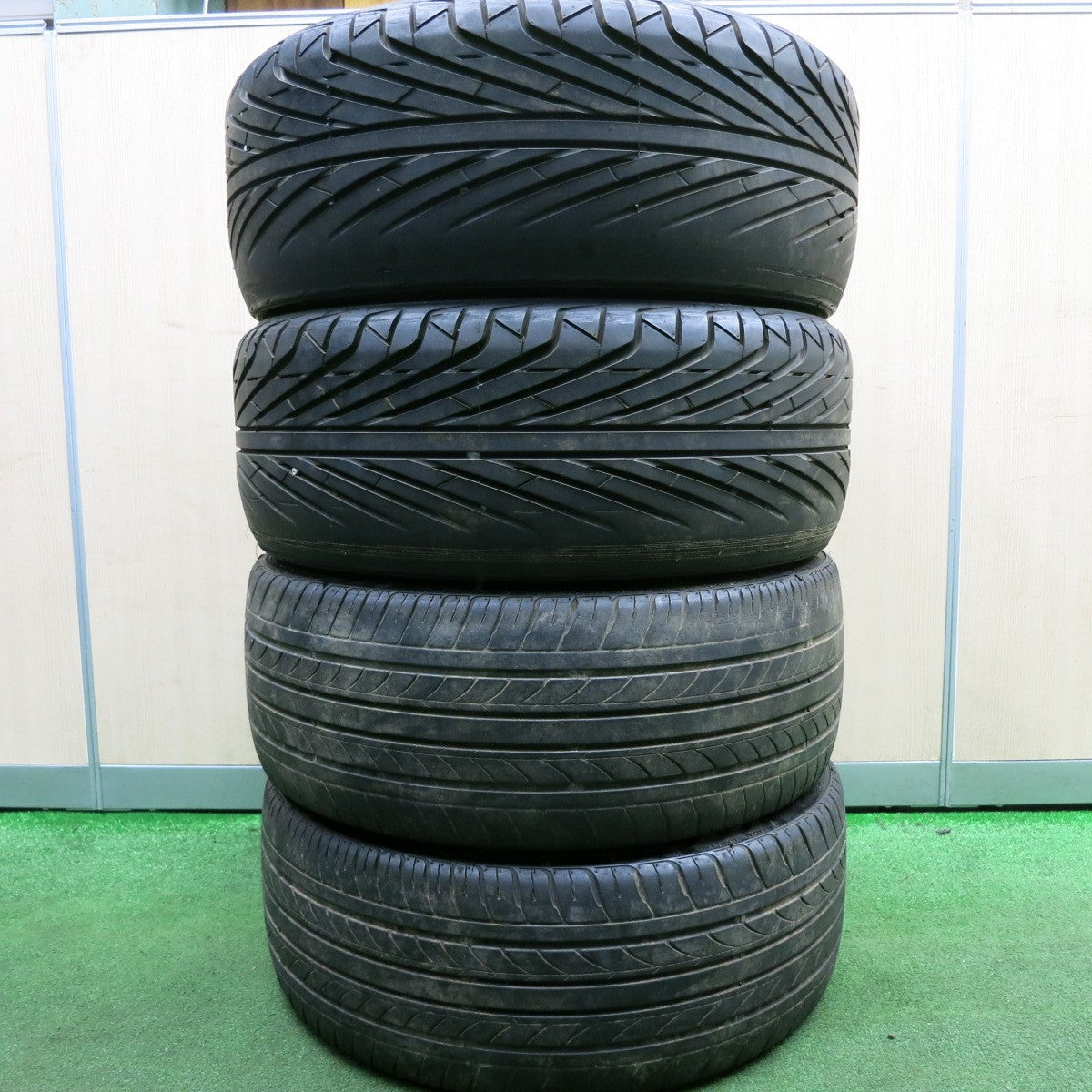 *送料無料* 4本★dolce 215/35R18 トライアングル TR968 ナンカン NS-20 ドルチェ 18インチ PCD100  114.3/4H マルチ★4032416HAノ