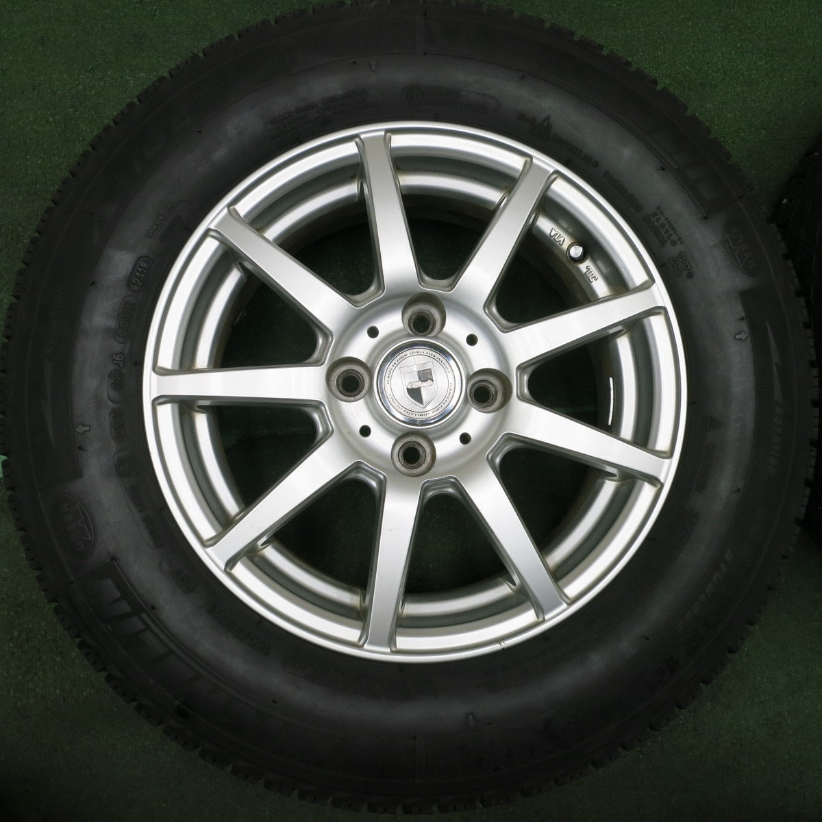 送料無料* バリ溝！キレイ！8.5分☆スタッドレス 185/70R14 ミシュラン X-ICE XI3 GMach 14インチ PCD10 |  名古屋/岐阜の中古カー用品・工具の買取/販売ならガレージゲット