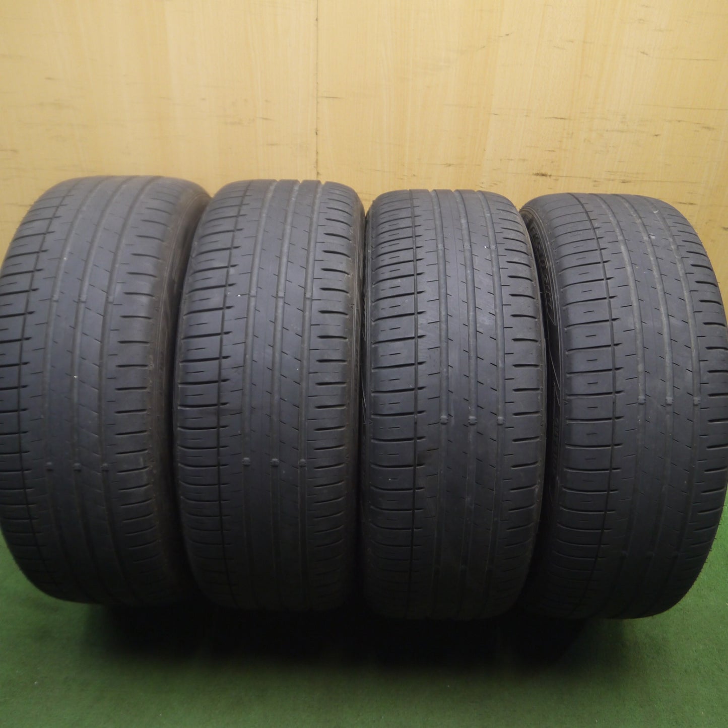 *送料無料* キレイ★LEONIS VT weds 235/50R19 ファルケン アゼニス FK510 SUV レオニス 19インチ PCD114.3/5H★4052413Hノ