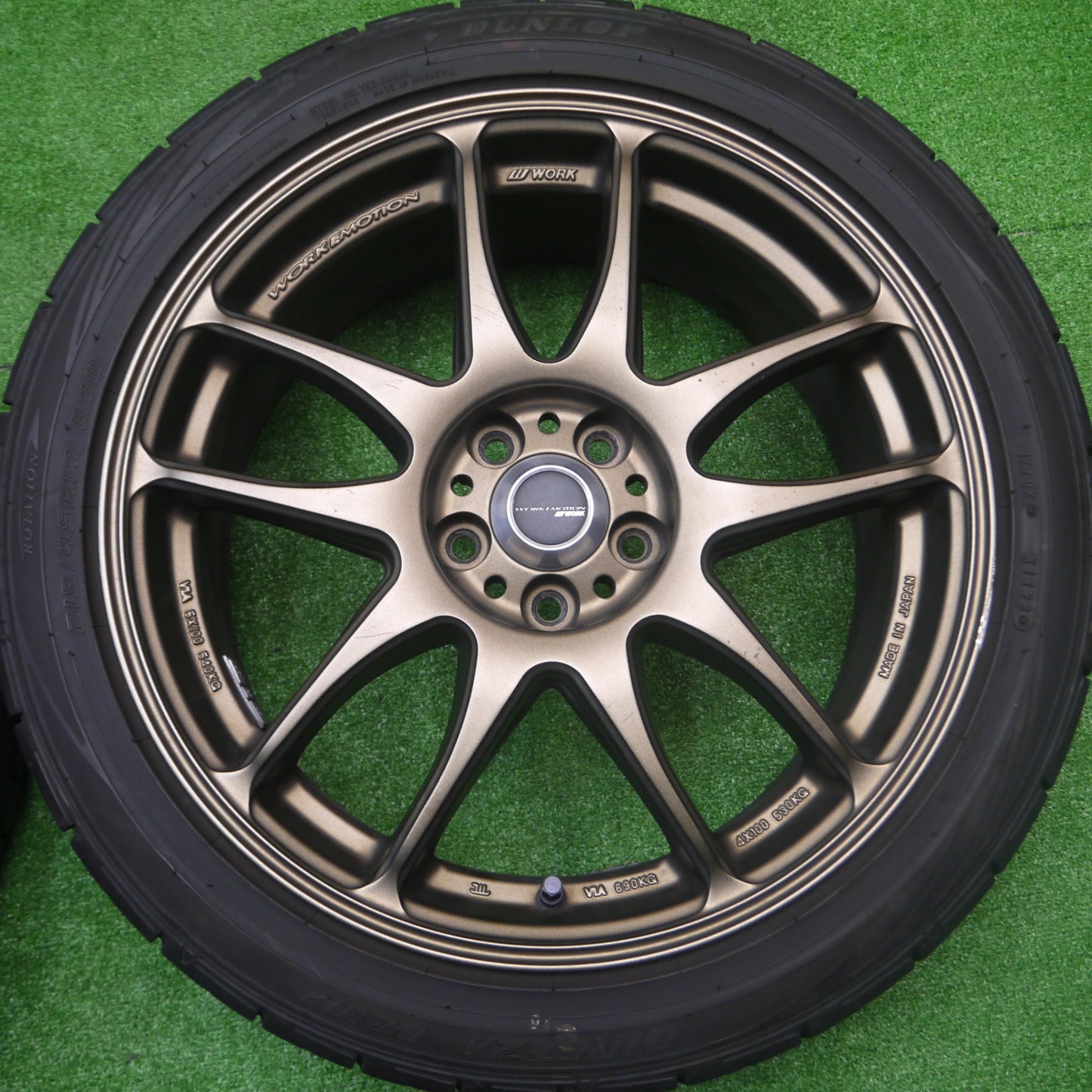 *送料無料* バリ溝！23年！8.5分★プリウス 等 WORK EMOTION Kiwami 215/45R17 ダンロップ ディレッツァ DZ102 ワーク 極 PCD100/5H★4082805Hノ