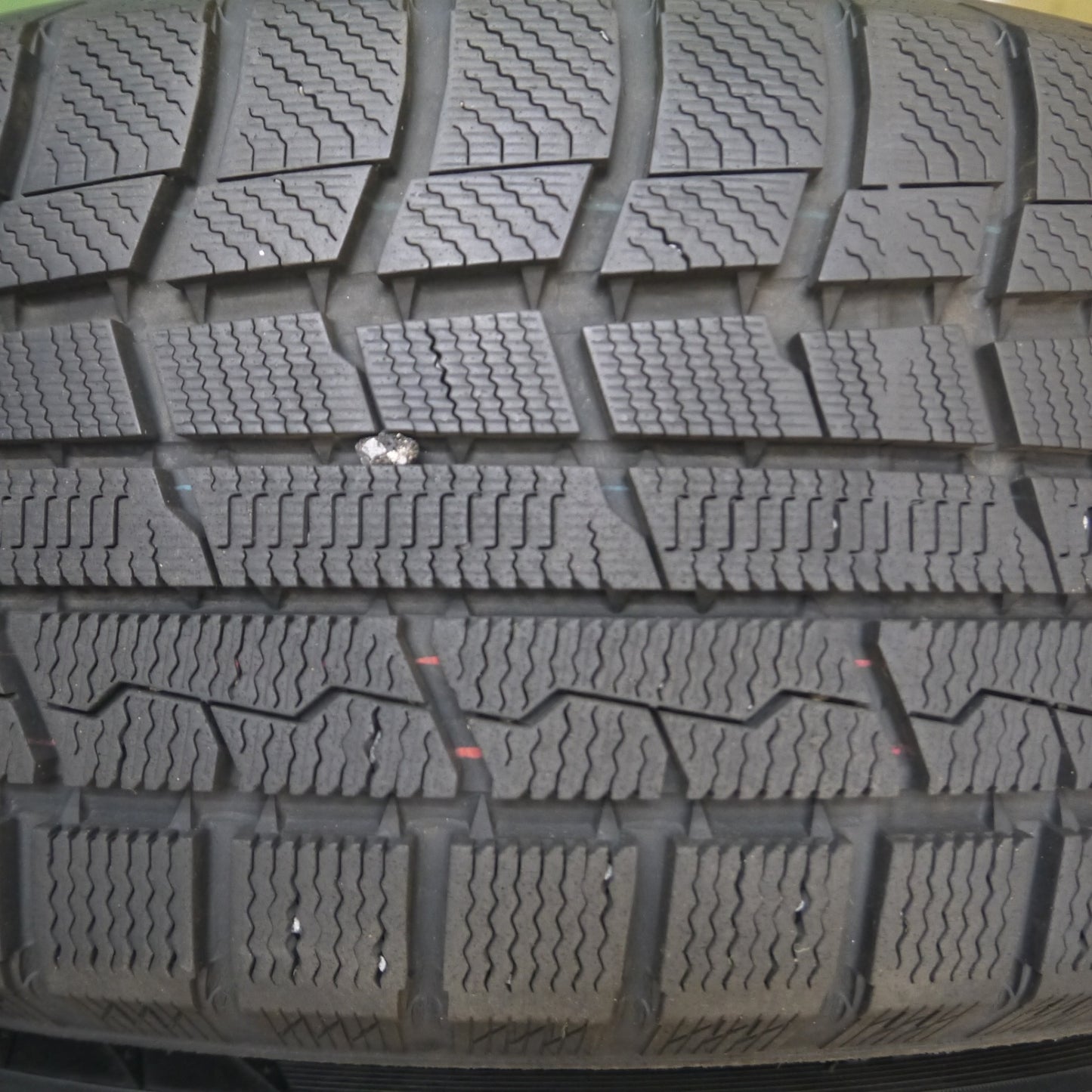 *送料無料* バリ溝！20年！キレイ！9.5分以上★スタッドレス 225/60R18 トーヨー ウインター トランパス TX SMACK ENKEI スマック エンケイ 18インチ PCD114.3/5H★4052008Hス