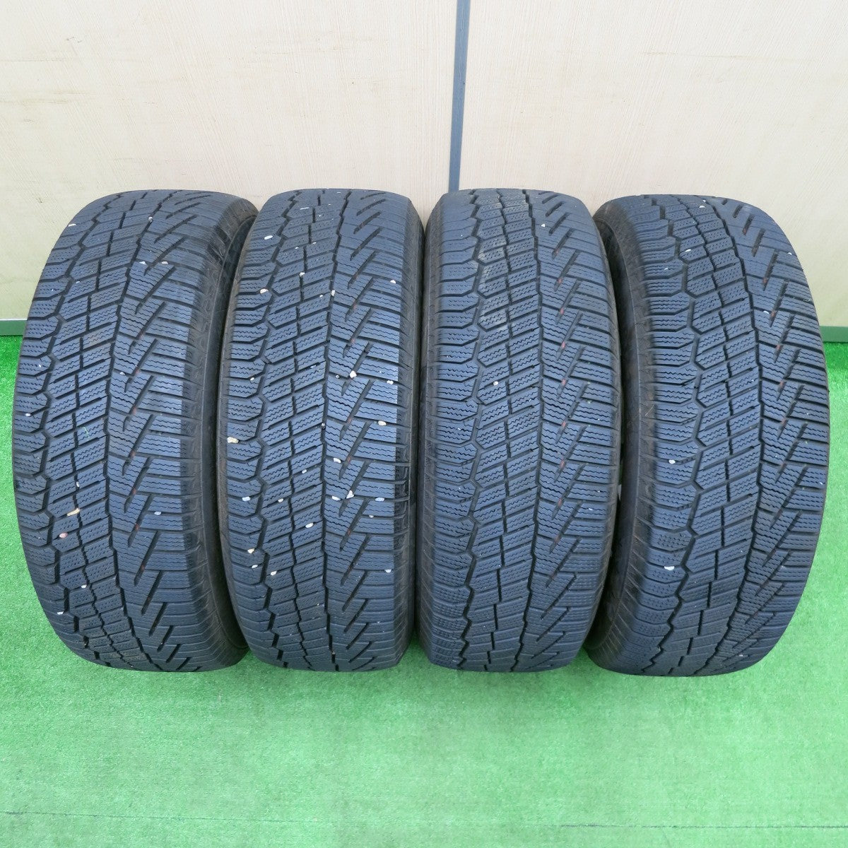 [送料無料] バリ溝！23年！キレイ！9.5分★XV 等 225/60R17 スタッドレス コンチネンタル ノースコンタクト NC6 SCHNEIDER シュナイダー 17インチ PCD100/5H★4102902NJス