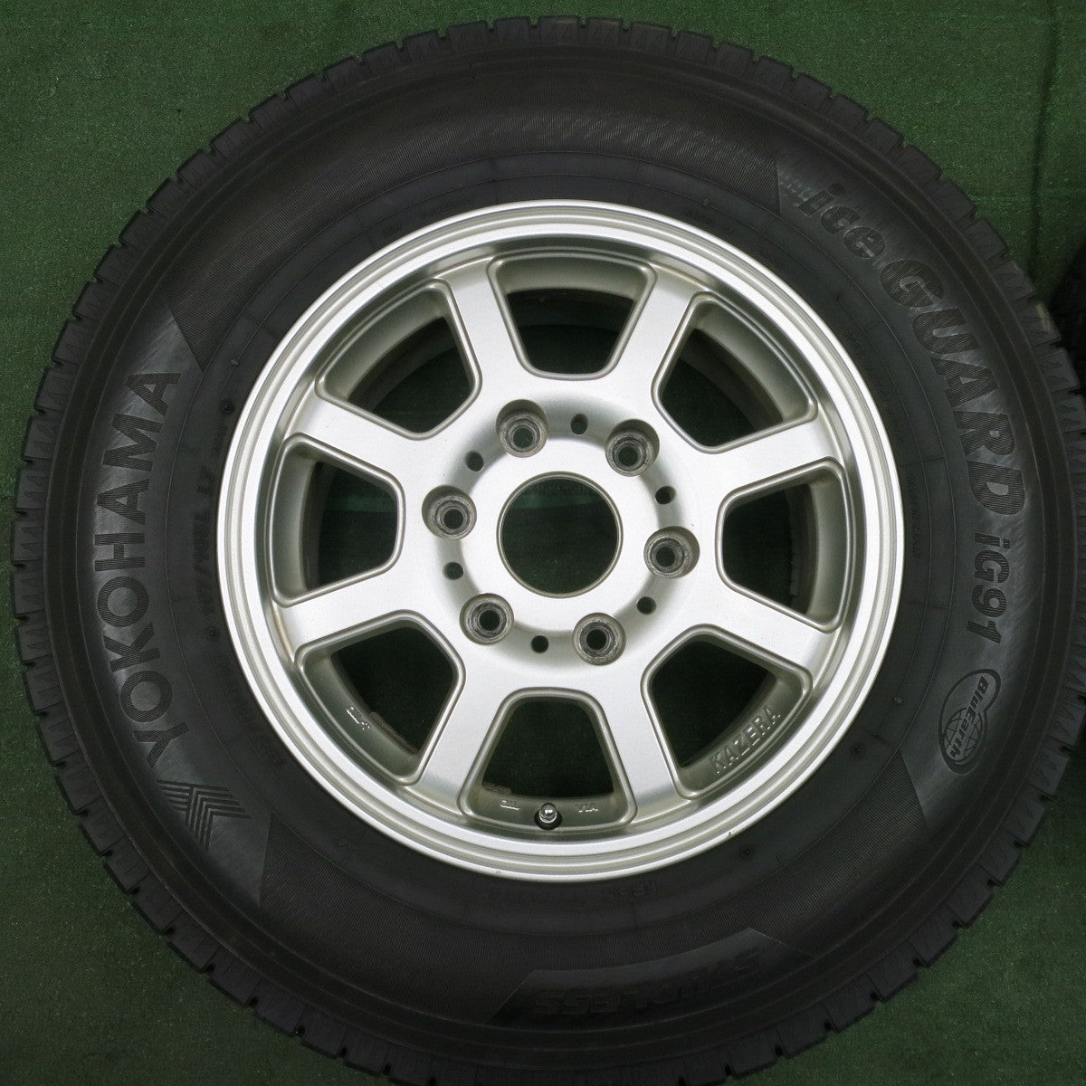 *送料無料* バリ溝！綺麗！9分★ハイエース 等 195/80R15 107/105L スタッドレス ヨコハマ アイスガード iG91 KAZERA H200 カゼラ PCD139.7/6H★4070203NJス