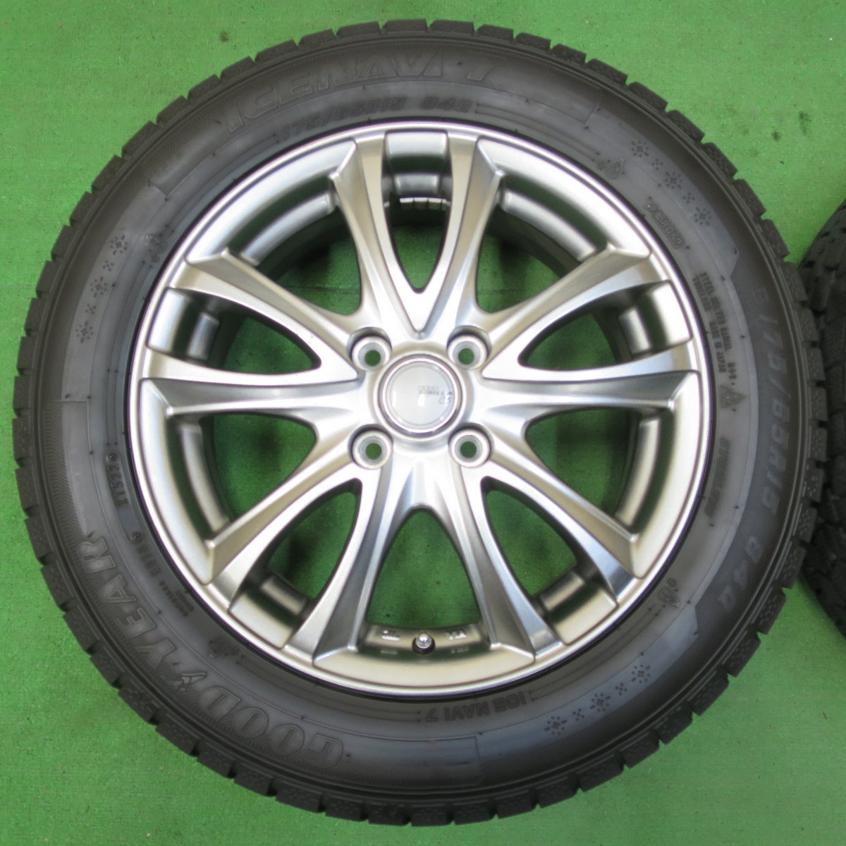 *送料無料* バリ溝！22年！キレイ！9.5分★スタッドレス 175/65R15 グッドイヤー アイスナビ7 SIBILLA NEXT C5 シビラ 15インチ PCD100/4H★4082904イス