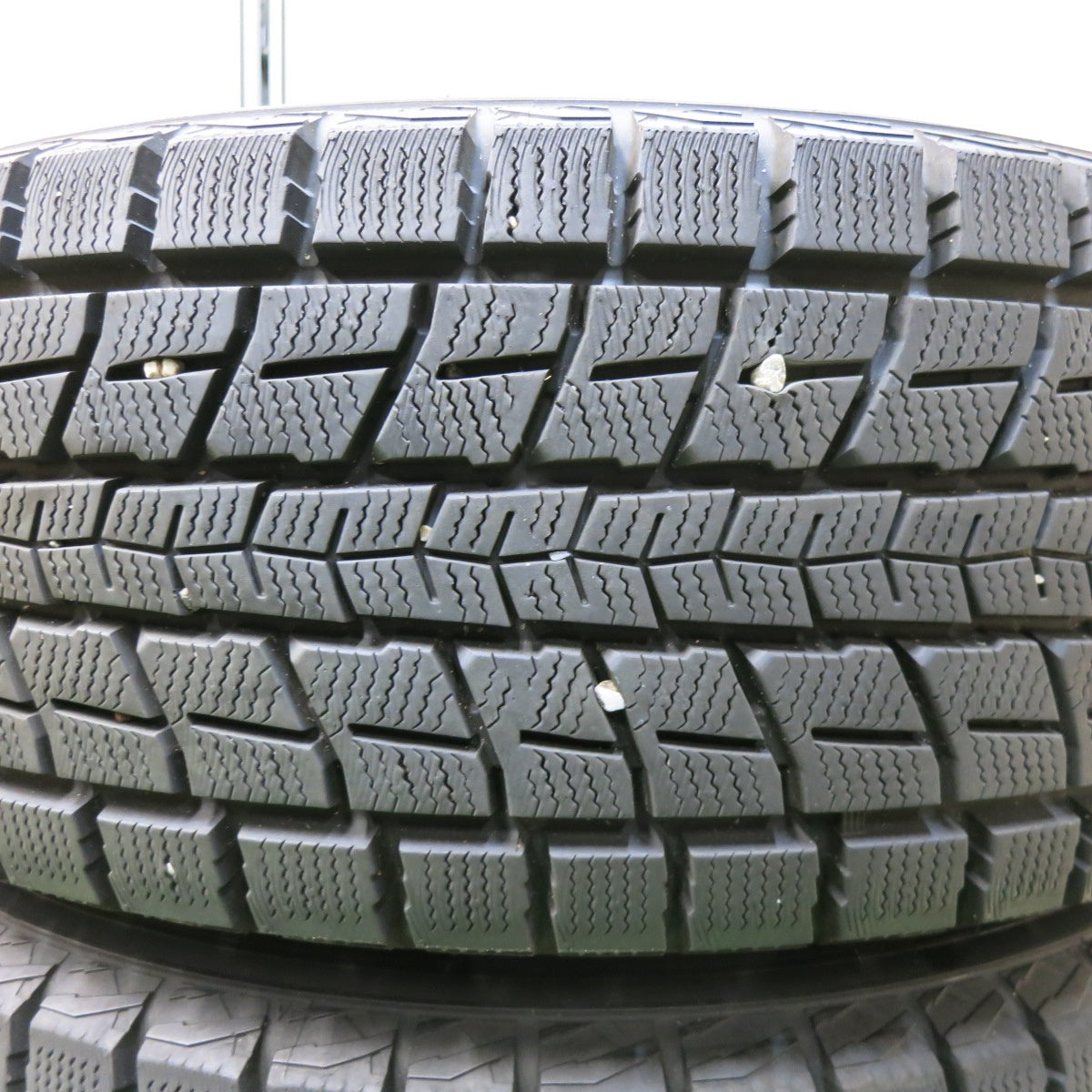 [送料無料] バリ溝！9.5分以上★RAYS G-games 77REBOOT 235/60R18 スタッドレス ダンロップ ウインターマックス SJ8 18インチ レイズ Gゲームズ PCD114.3/5H★4122704SYス