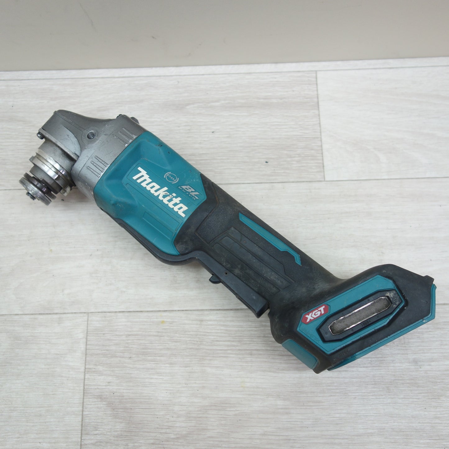 [送料無料] ☆マキタ 100mm 充電式 ディスクグラインダー GA009G 電動 工具 研摩 研磨 機 makita☆