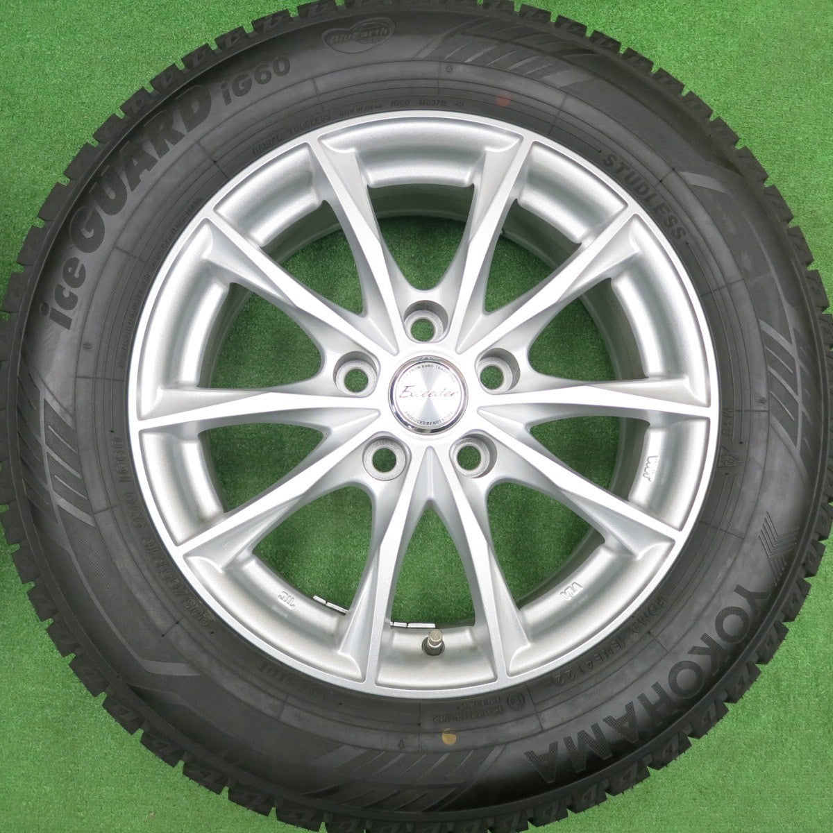 [送料無料] バリ溝！22年！キレイ！ほぼ10分★スタッドレス 205/65R16 ヨコハマ アイスガード iG60 Exceeder エクシーダー 16インチ PCD114.3/5H★4110203HAス