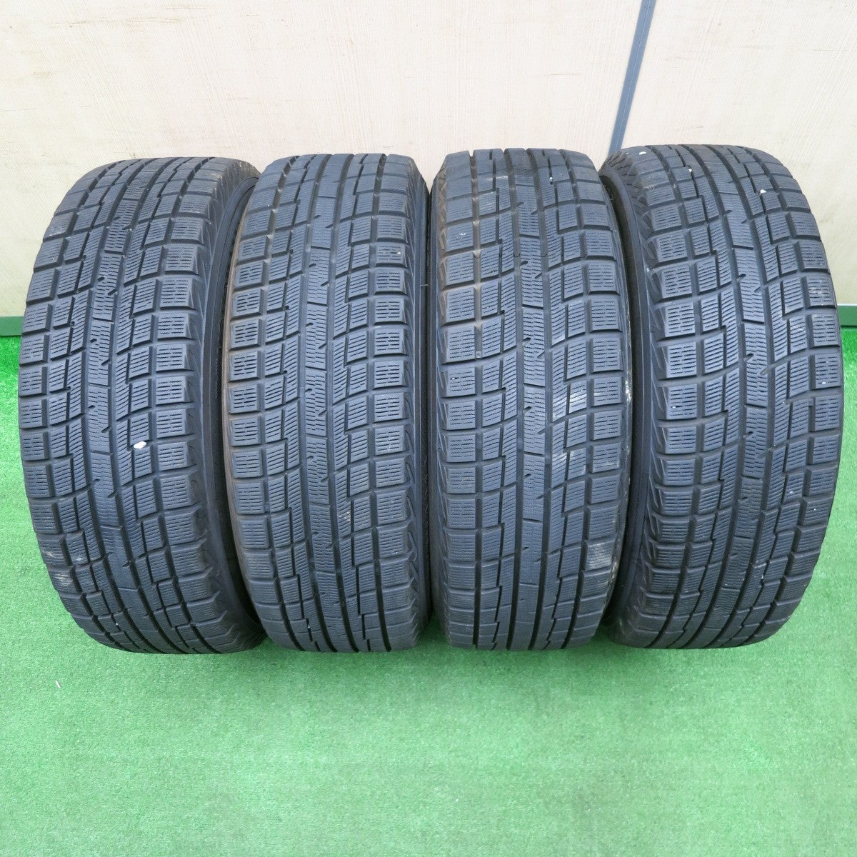 [送料無料] バリ溝！キレイ！9分★トヨタ 80系 ヴォクシー ノア 純正 195/65R15 スタッドレス ヨコハマ アイスガード iG30 15インチ PCD114.3/5H★4113007NJス