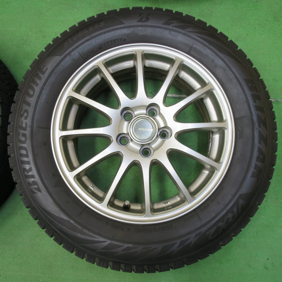 *送料無料* キレイ★プリウス等 195/65R15 スタッドレス ブリヂストン ブリザック VRX2 ECO FORME エコフォルム PCD100/5H★4090104イス