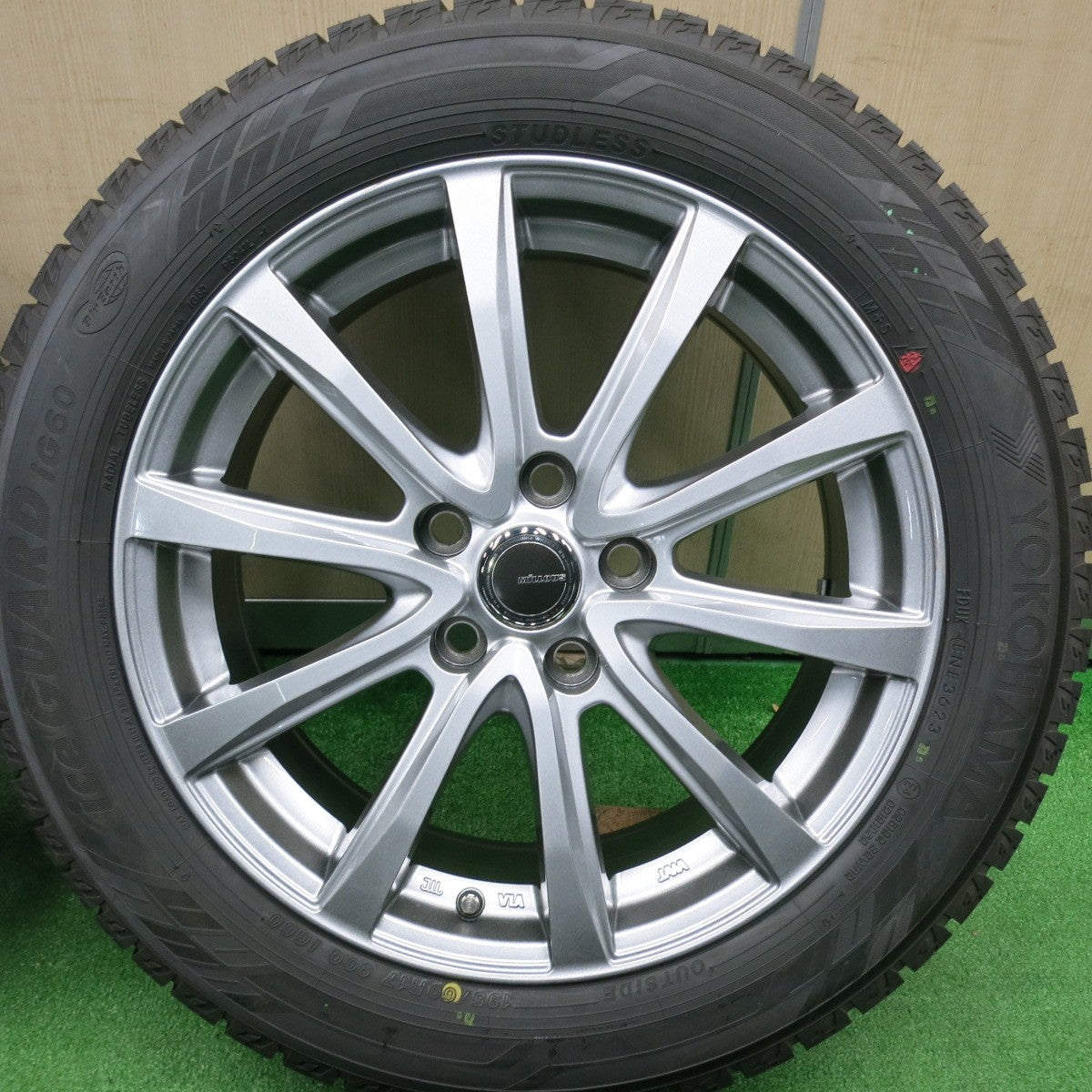 [送料無料] 未使用！23年★スタッドレス 195/60R17 ヨコハマ アイスガード iG60 MiLLOUS ミルアス 17インチ PCD114.3/5H★4112607TNス