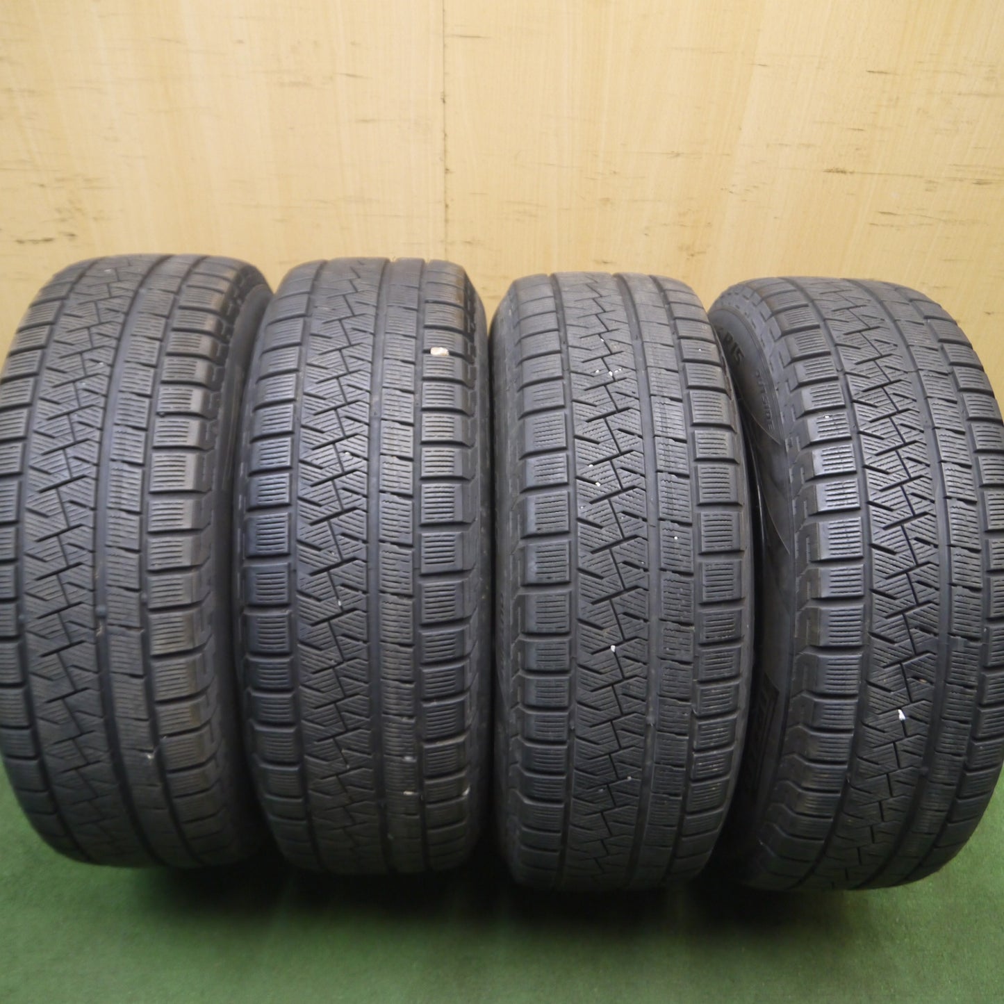 *送料無料* 4本価格★DAYTONA デイトナ 195/65R15 スタッドレス ピレリ アイスアシンメトリコ スチール 15インチ PCD114.3/5H★4072603Hス