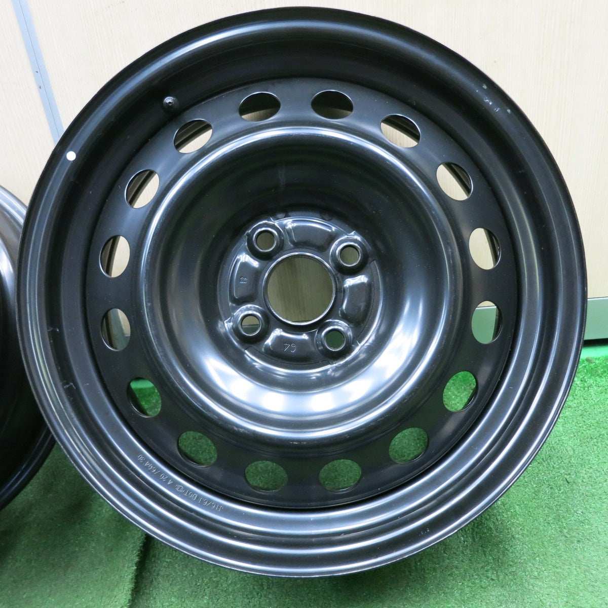 *送料無料* 新車外し★トヨタ ライズ 純正 スチール ホイール 16インチ 16×6J PCD100/4H★4062806NJホ