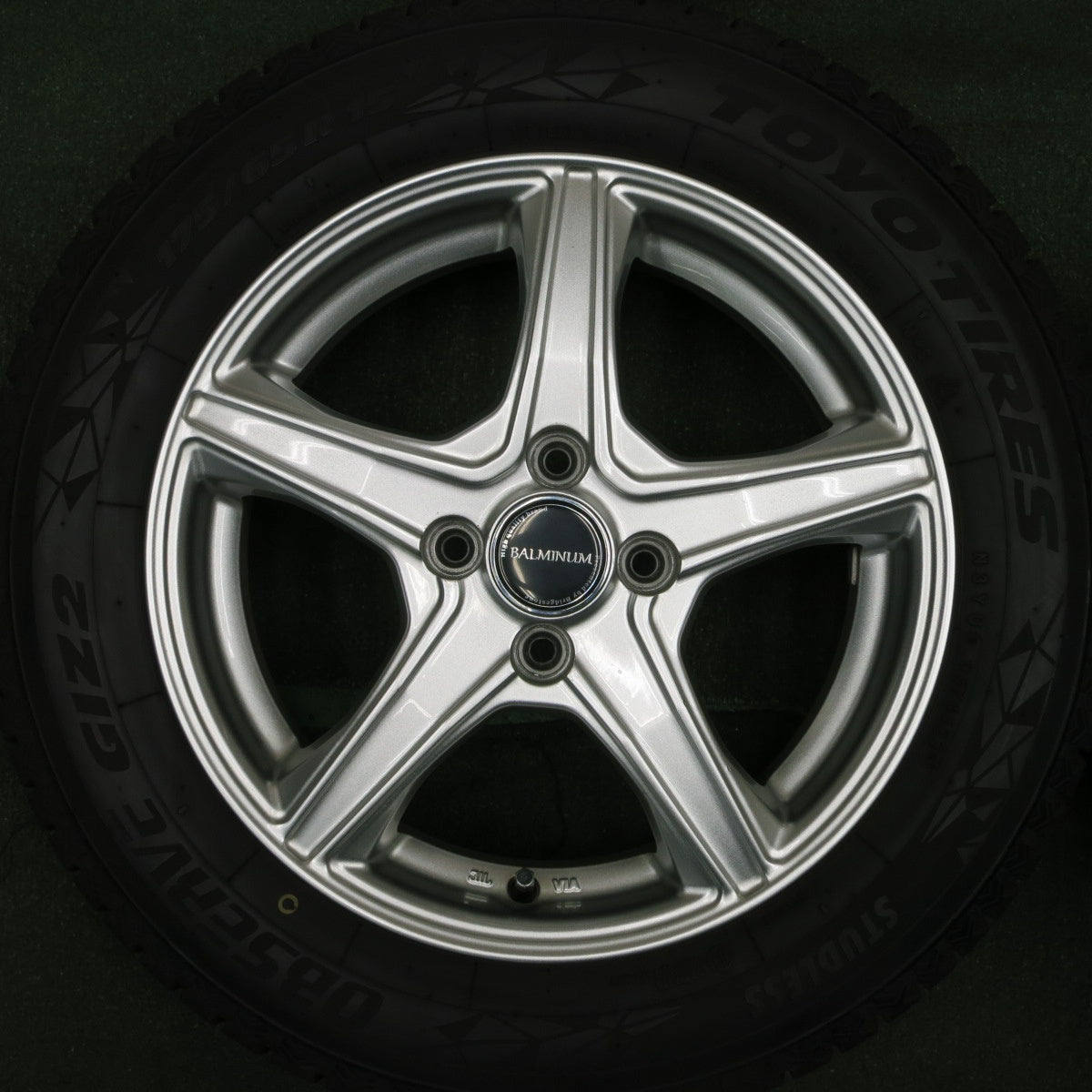 *送料無料* バリ溝！23年！キレイ！ほぼ10分★スタッドレス 175/65R15 トーヨー オブザーブ GIZ2 BALMINUM バルミナ 15インチ PCD100/4H★4040910TNス