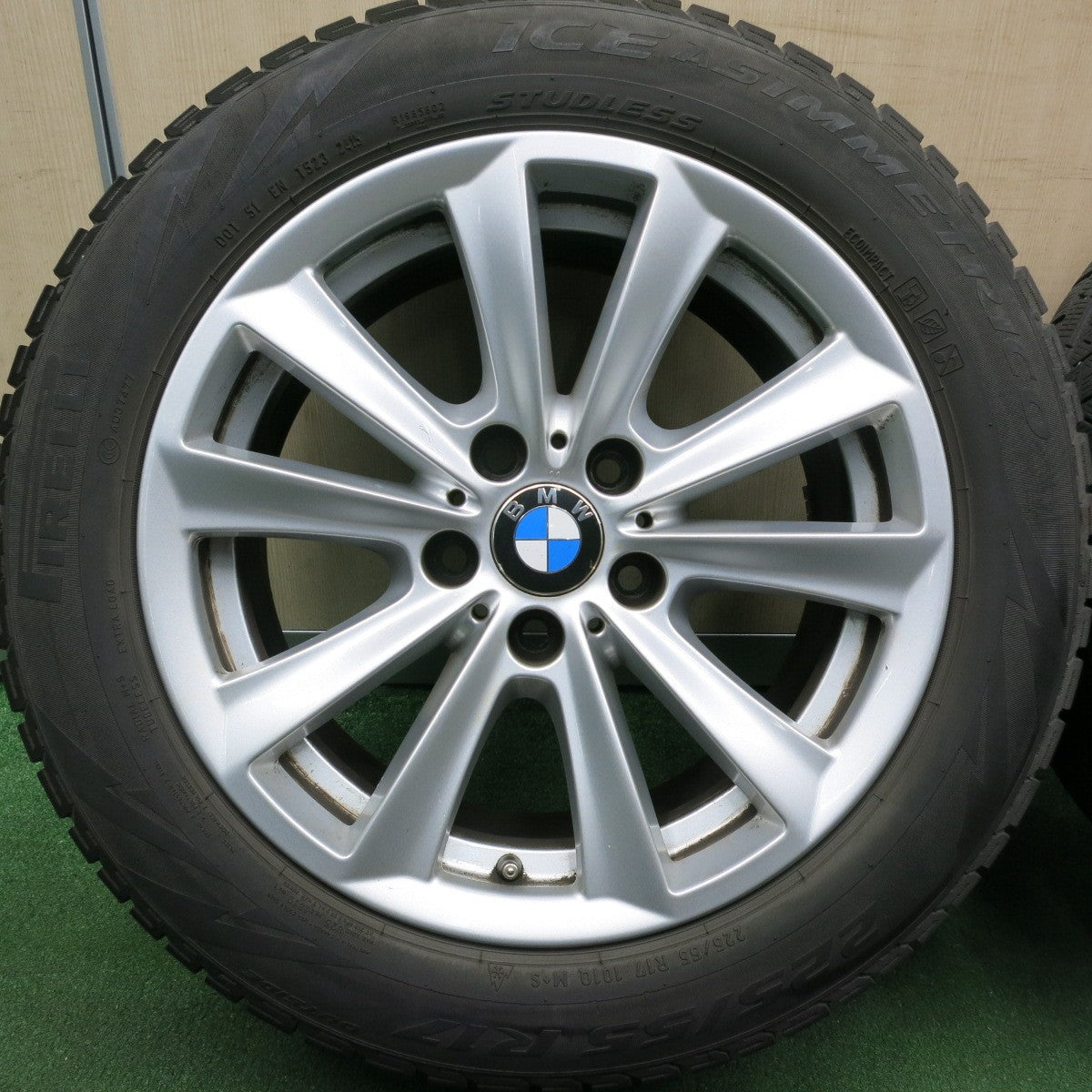 *送料無料* 4本価格★BMW 5シリーズ F10 純正 225/55R17 スタッドレス ピレリ アイスアシンメトリコ 17インチ PCD120/5H★4050701HAス