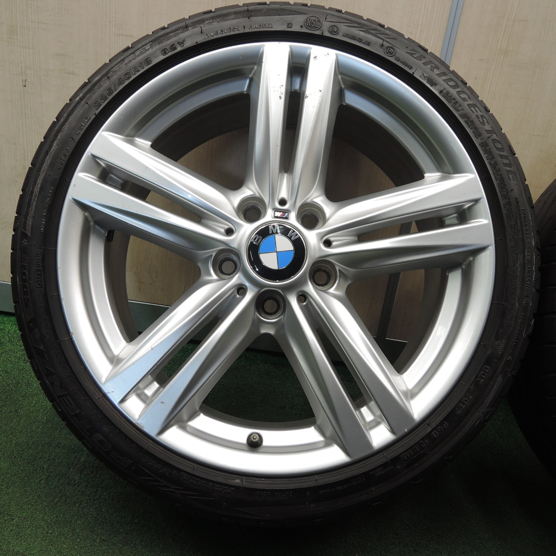 送料無料* 4本価格☆BMW 1シリーズ F20 純正 225/40R18 ブリヂストン ポテンザ S001 RFT 18インチ PCD1 |  名古屋/岐阜の中古カー用品・工具の買取/販売ならガレージゲット