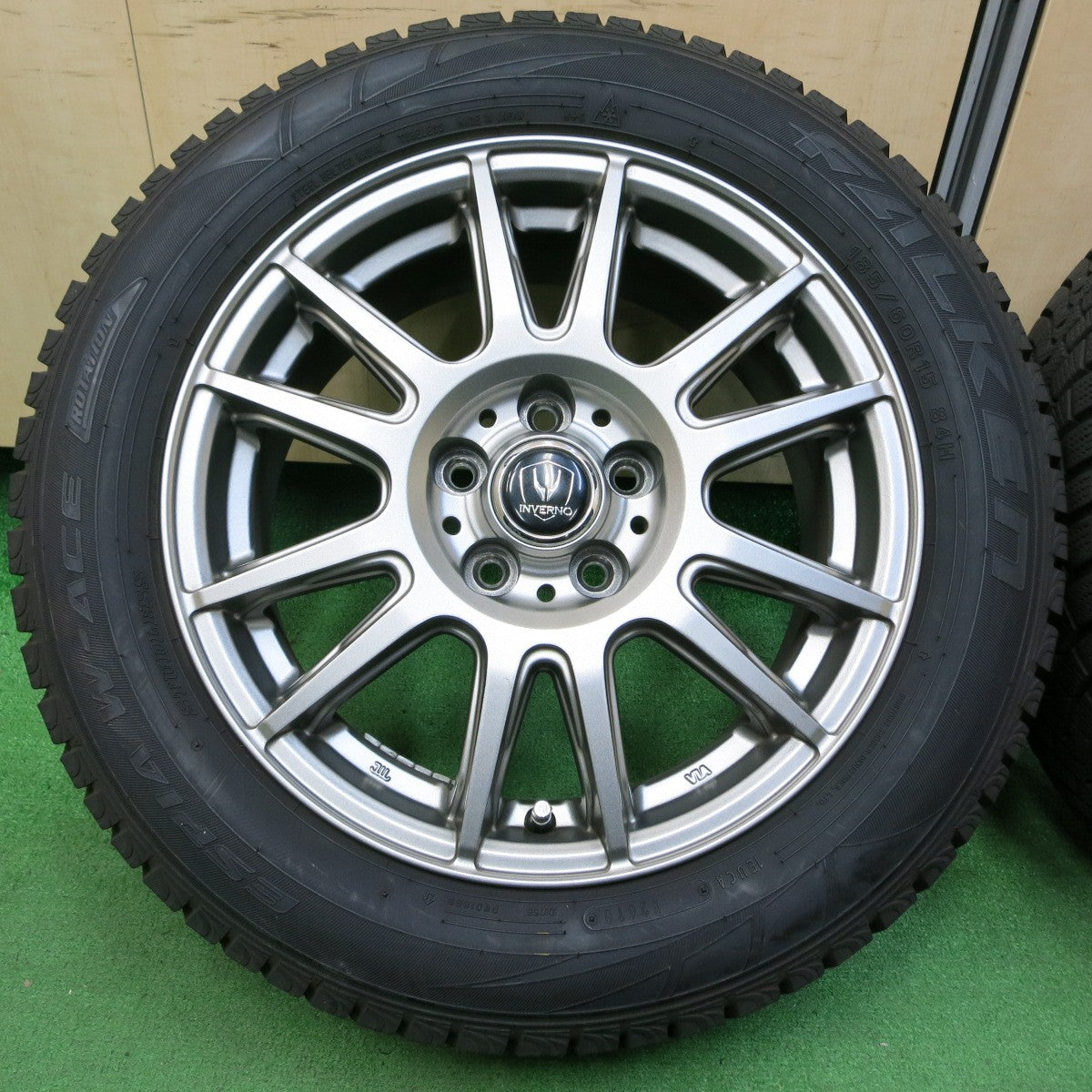 *送料無料* バリ溝！キレイ！9分★スタッドレス 185/60R15 ファルケン エスピア W-ACE INVERNO インヴェルノ 15インチ PCD100/5H★4050110イス