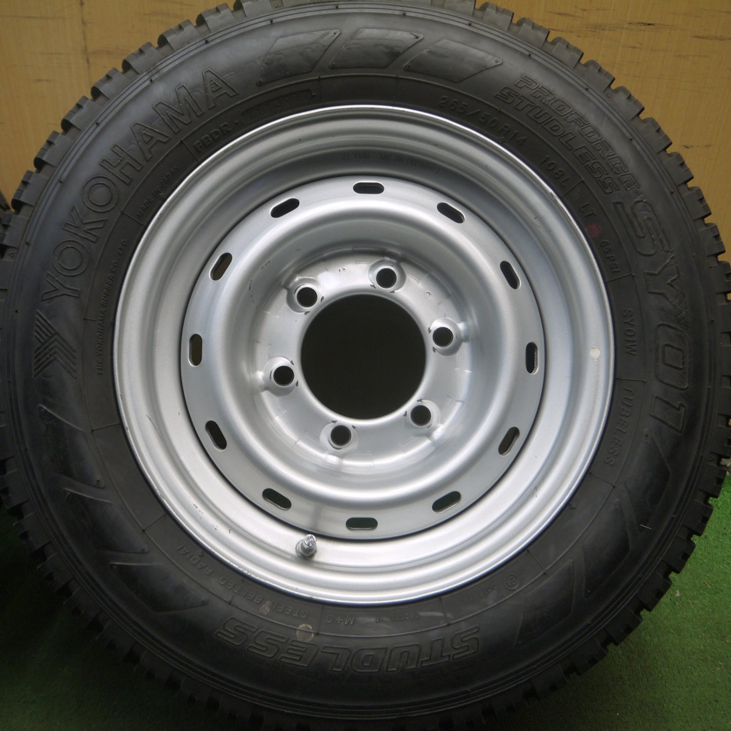 *送料無料* バリ溝！キレイ！9分★トラック タイヤ 265/50R14 175/75R15 スタッドレス ヨコハマ SY01 アイスガード iG91 スチール PCD139.7/6H★4020906Hス