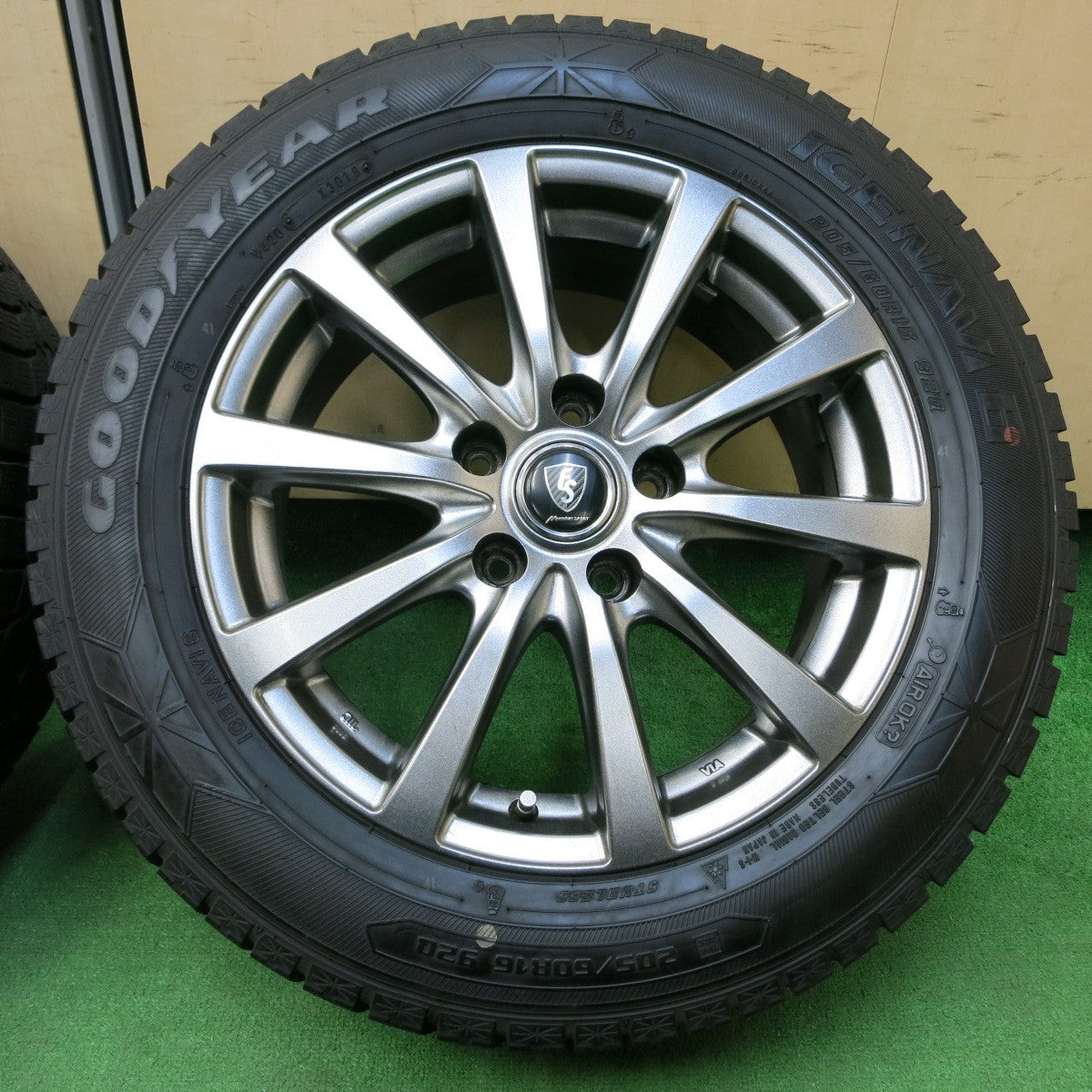 *送料無料* バリ溝！綺麗！8.5分★スタッドレス 205/60R16 グッドイヤー アイスナビ6 MANARAY SPORT マナレイスポーツ 16インチ PCD114.3/5H★4050107イス