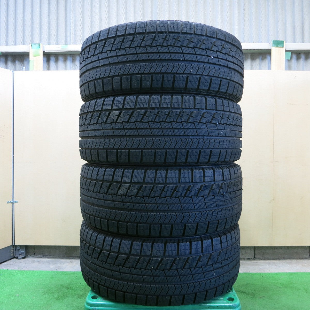 *送料無料* センサー付！バリ溝！綺麗！ほぼ10分★レクサス LS 等 245/50R19 スタッドレス ブリヂストン ブリザック RFT Delmore デルモア PCD120/5H★4062901ナス