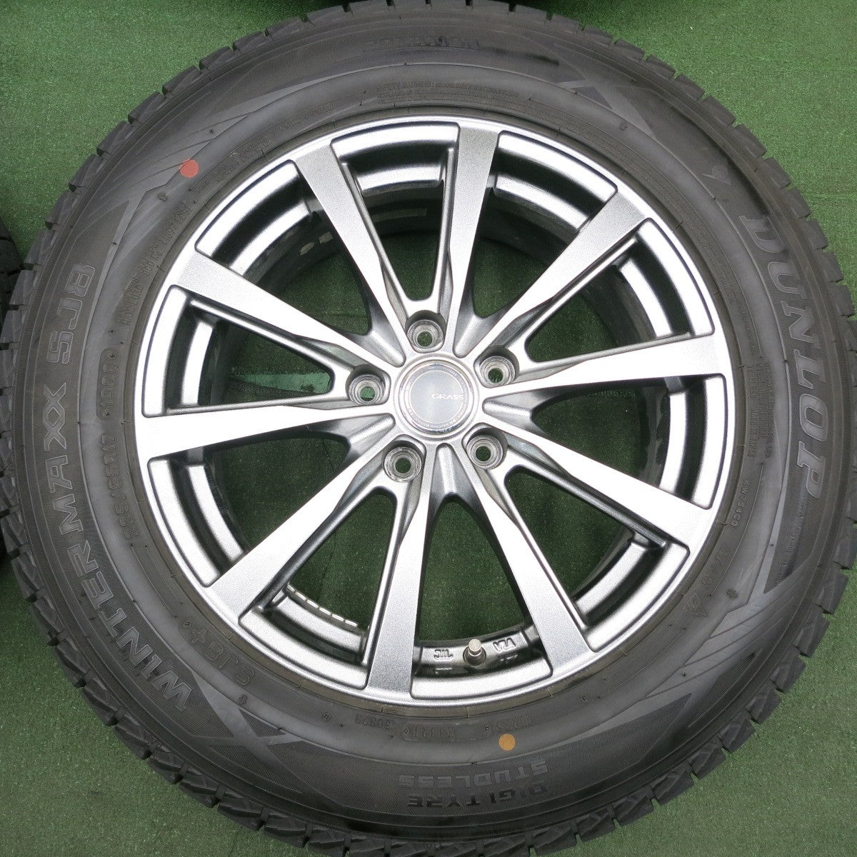 *送料無料* バリ溝！21年！キレイ！9.5分★スタッドレス 225/65R17 ダンロップ ウインターマックス SJ8 GRASS グラス 17インチ PCD114.3/5H★4060404HAス