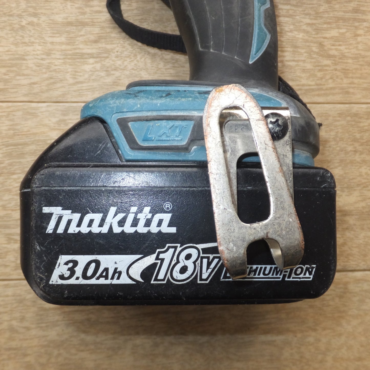 [送料無料] 現状品★マキタ makita 充電式インパクトドライバ TD149DRFX★