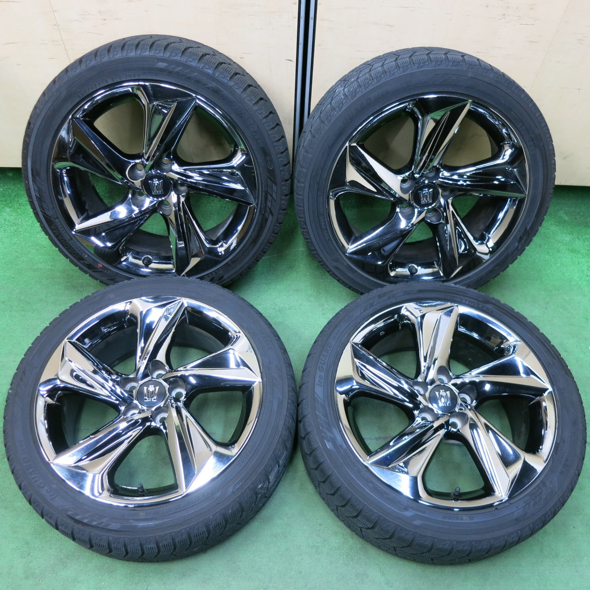 [送料無料] バリ溝！9.5分以上★トヨタ 220系 クラウン RS 純正 225/45R18 スタッドレス ヨコハマ アイスガード iG60 18インチ PCD114.3/5H★4120607SYス