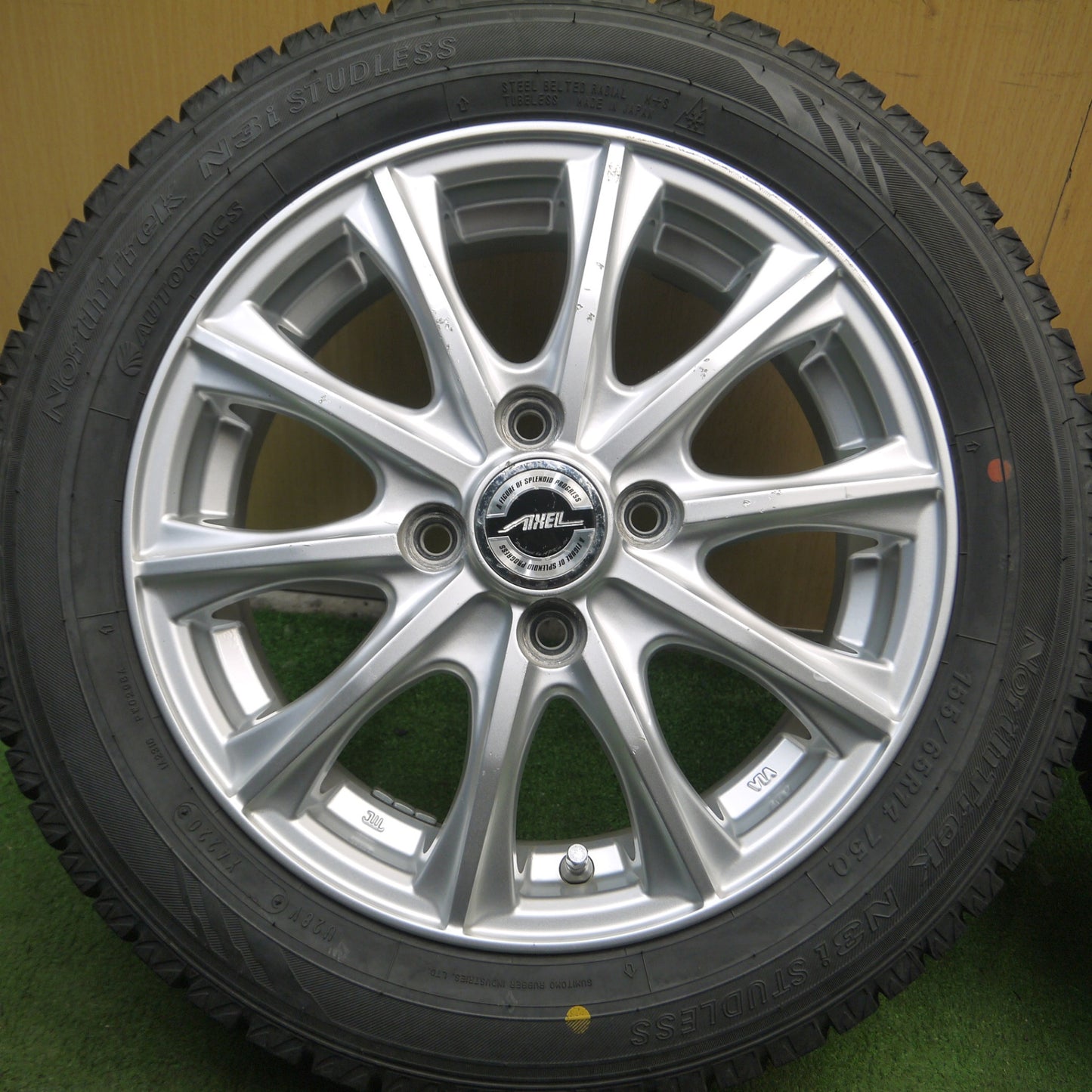 *送料無料* 超バリ溝！20年！9.5分以上★スタッドレス 155/65R14 オートバックス ノーストレック N3i AXEL アクセル 14インチ PCD100/4H★4032611Hス