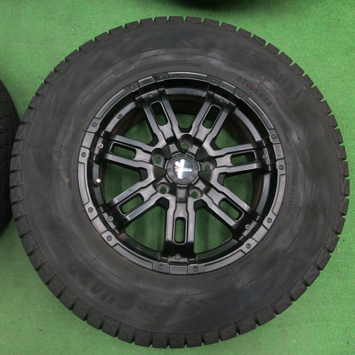 *送料無料* バリ溝！キレイ！9.5分★ジープ等 265/70R17 スタッドレス ヨコハマ アイスガード G075 B-MUD Z 17インチ PCD127/5H★4052701ナス