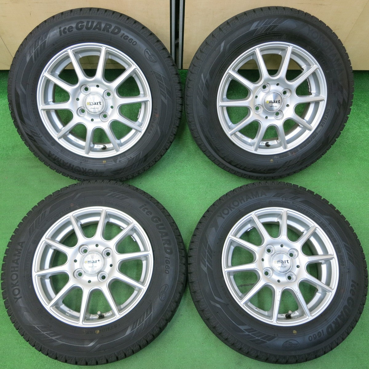 *送料無料* バリ溝！9.5分以上★スタッドレス 145/80R13 ヨコハマ アイスガード iG60 smart MANARAY SPORT 13インチ PCD100/4H★4042915イス