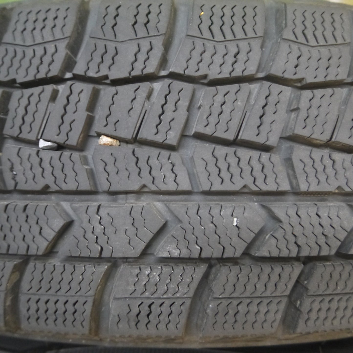 *送料無料* バリ溝！22年！キレイ！9.5分★スタッドレス 165/65R14 ダンロップ ウインターマックス WM02 TEAD テッド 14インチ PCD100/4H★4031502Hス