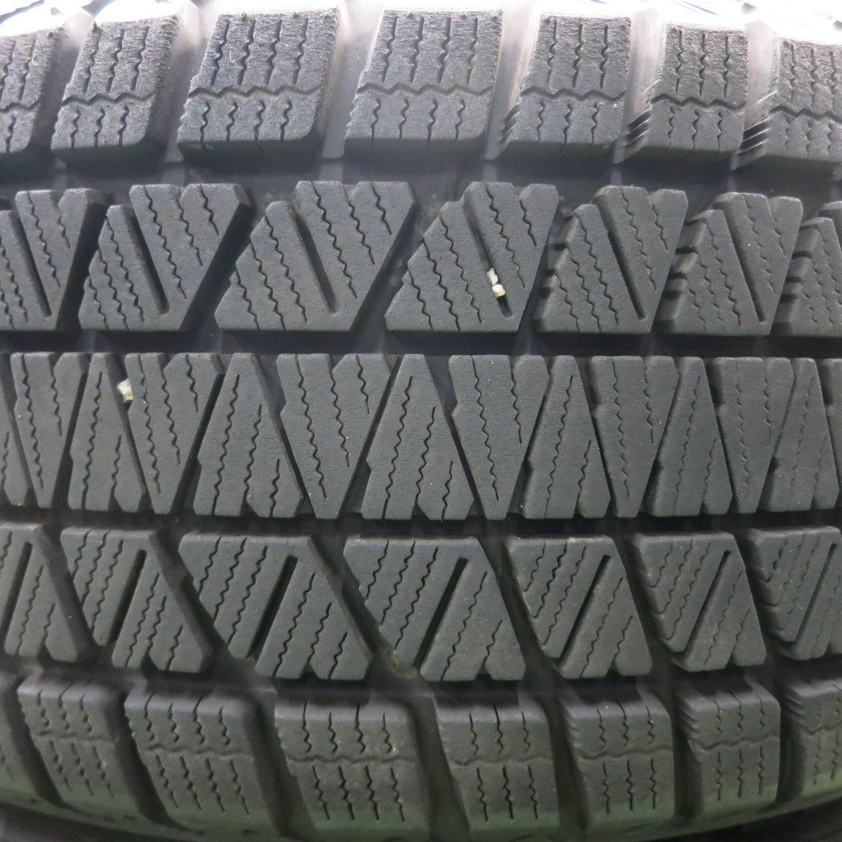 *送料無料* バリ溝！キレイ！9.5分★ワーゲン アウディ等 235/55R18 Team Sparco スタッドレス ブリヂストン ブリザック DM-V3 チームスパルコ PCD112/5H★4053104HAス