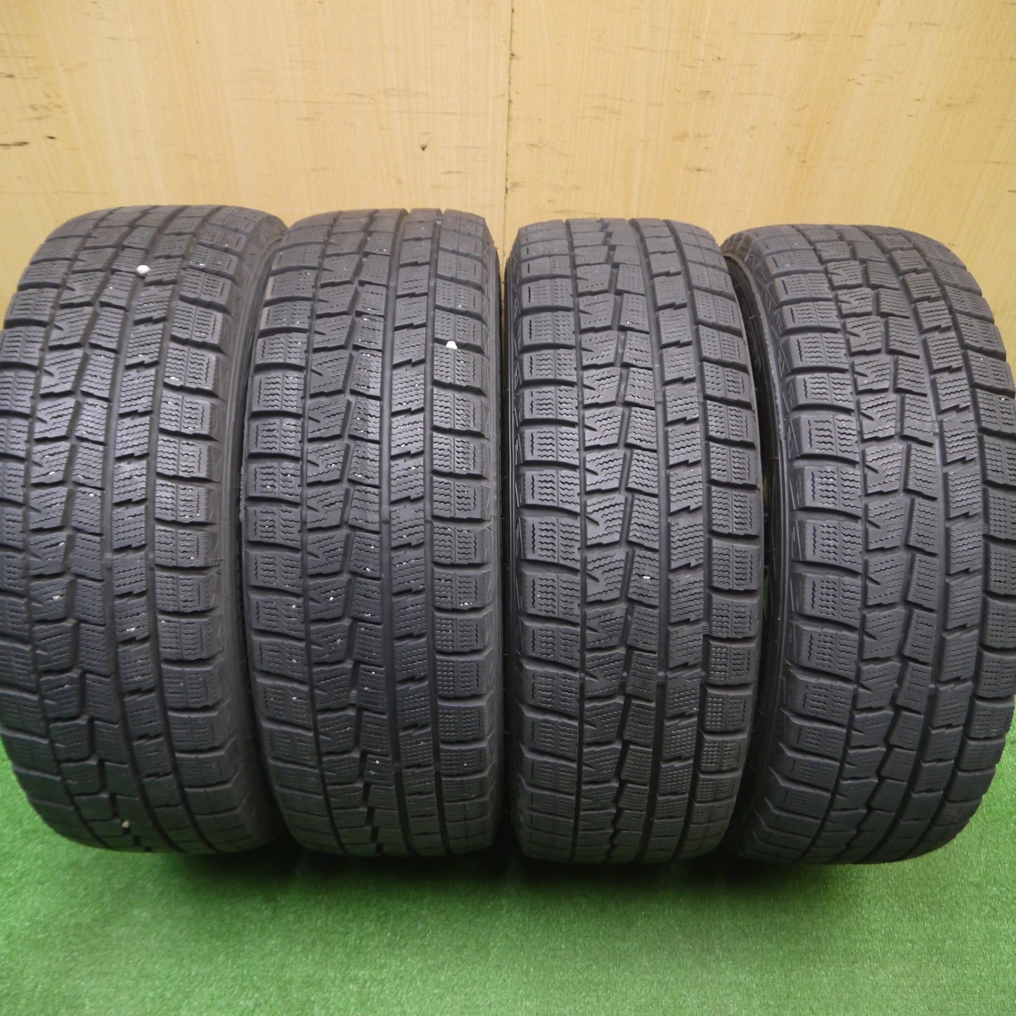 [送料無料] バリ溝！綺麗！9.5分以上★ワーゲン等 185/60R14 スタッドレス ダンロップ ウインターマックス WM01 Team Sparco チームスパルコ PCD100/5H★4101601Hス