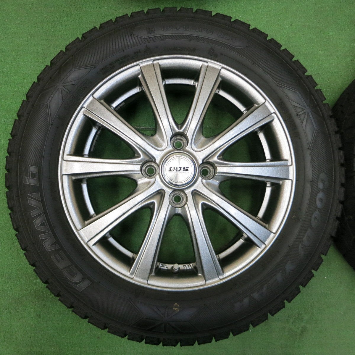 *送料無料* バリ溝！キレイ！9.5分以上★スタッドレス 185/65R15 グッドイヤー アイスナビ6 D.O.S. DOS 15インチ PCD100/4H★4052104イス