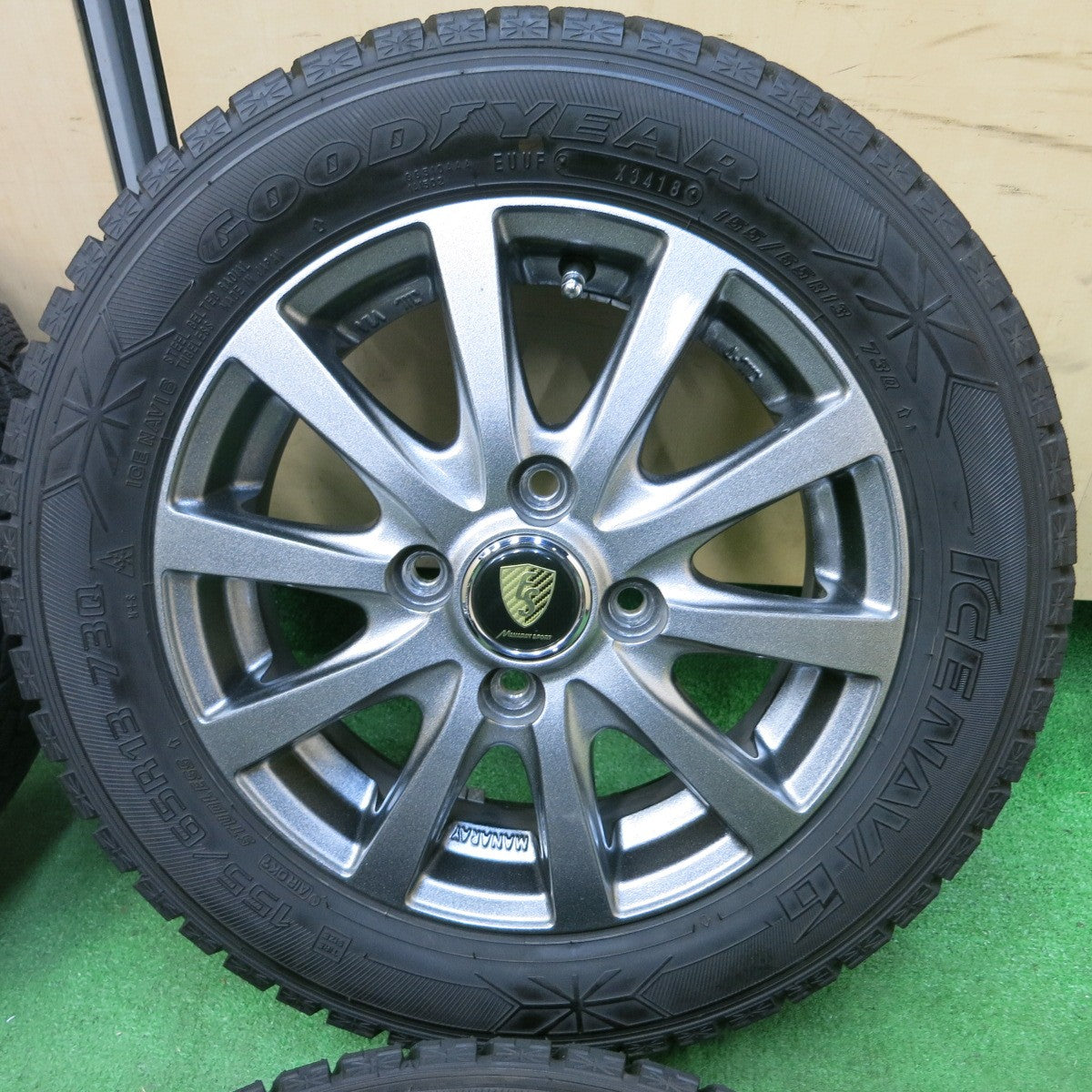 [送料無料] 超バリ溝！キレイ！9.5分以上★スタッドレス 155/65R13 グッドイヤー アイスナビ6 MANARAY SPORT マナレイ 13インチ PCD100/4H★4102507SYス