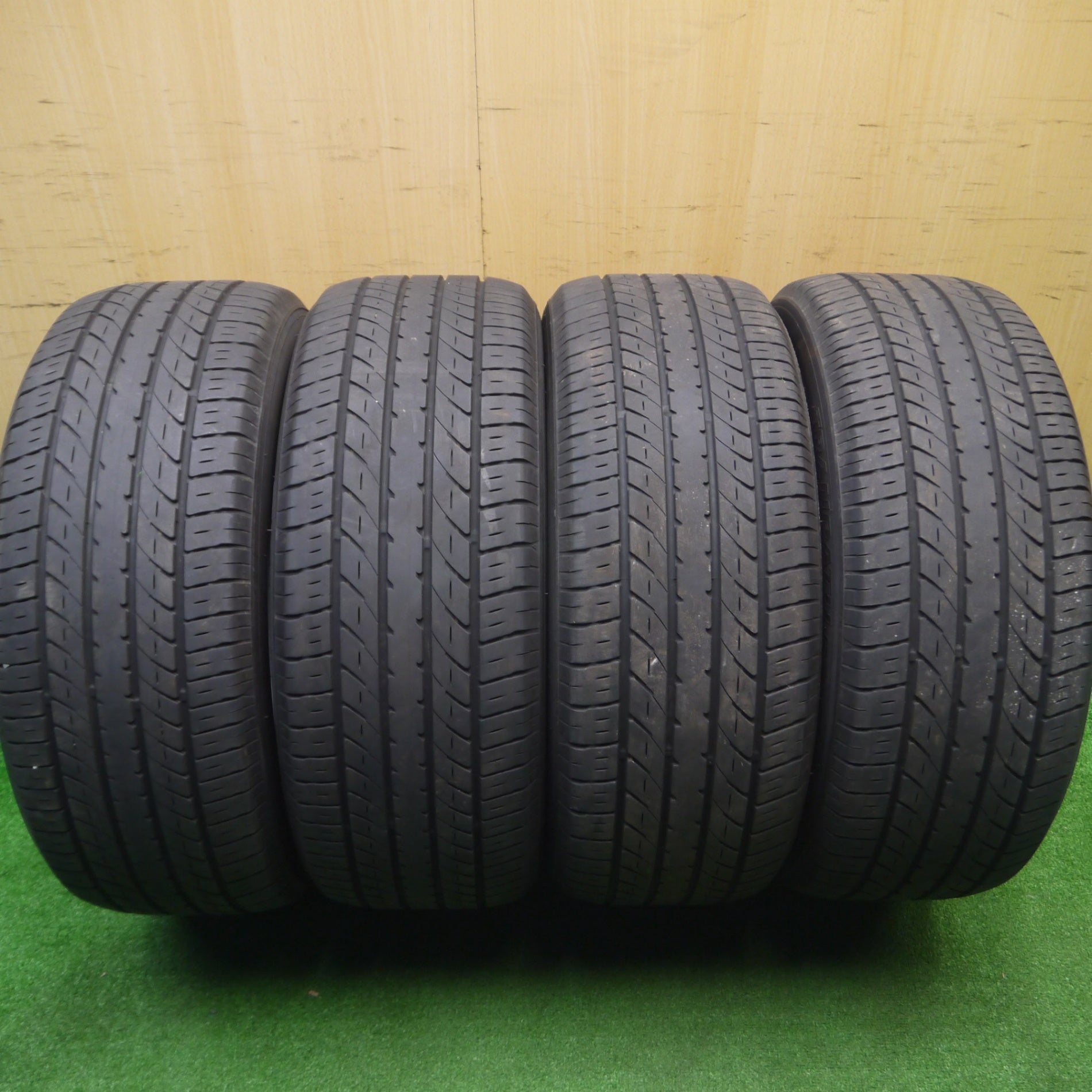 [送料無料] 4本価格！21年★235/50R18 トーヨー トランパス R30 タイヤ 18インチ アルファード ヴェルファイア  等★4091804Hノタ