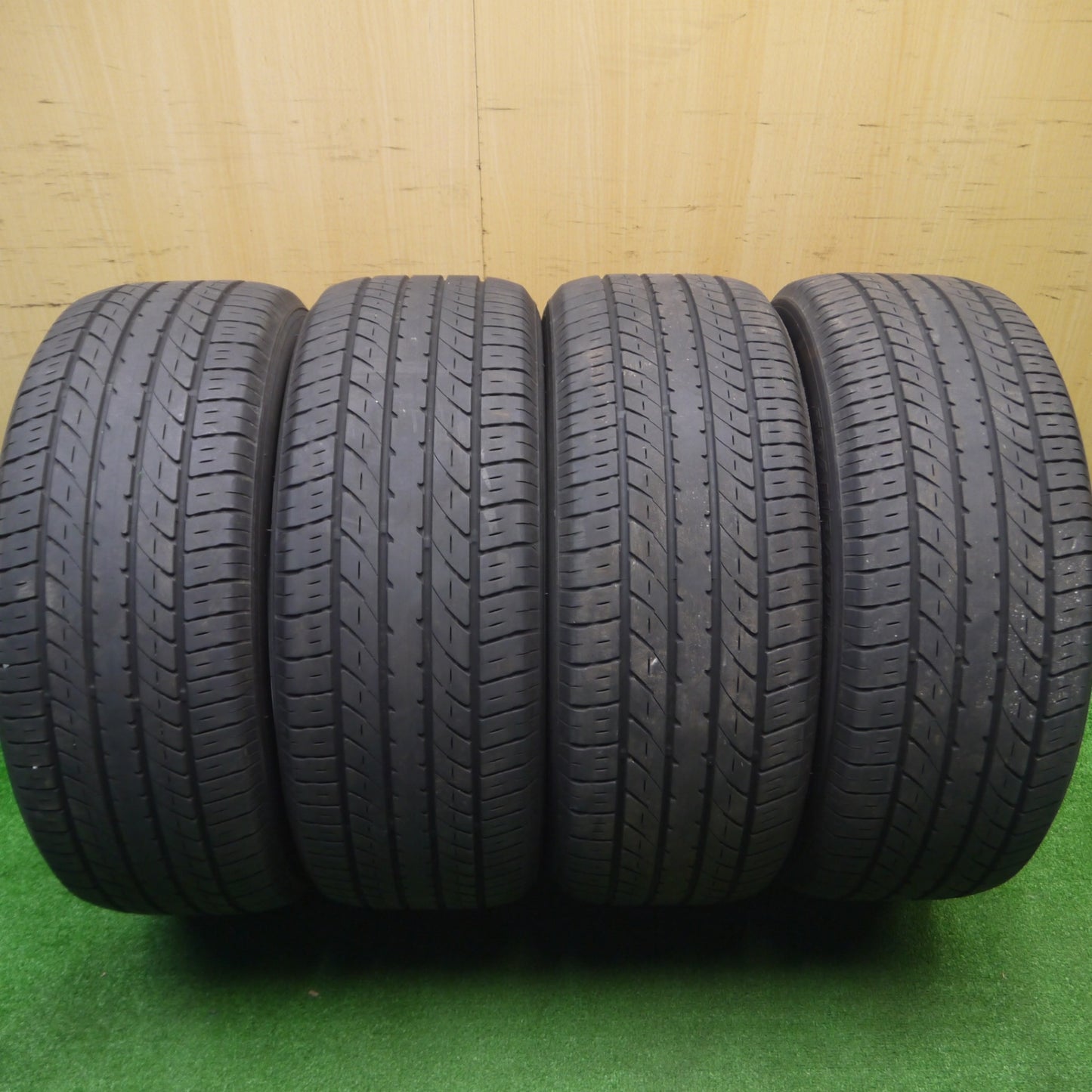 [送料無料] 4本価格！21年★235/50R18 トーヨー トランパス R30 タイヤ 18インチ アルファード ヴェルファイア 等★4091804Hノタ