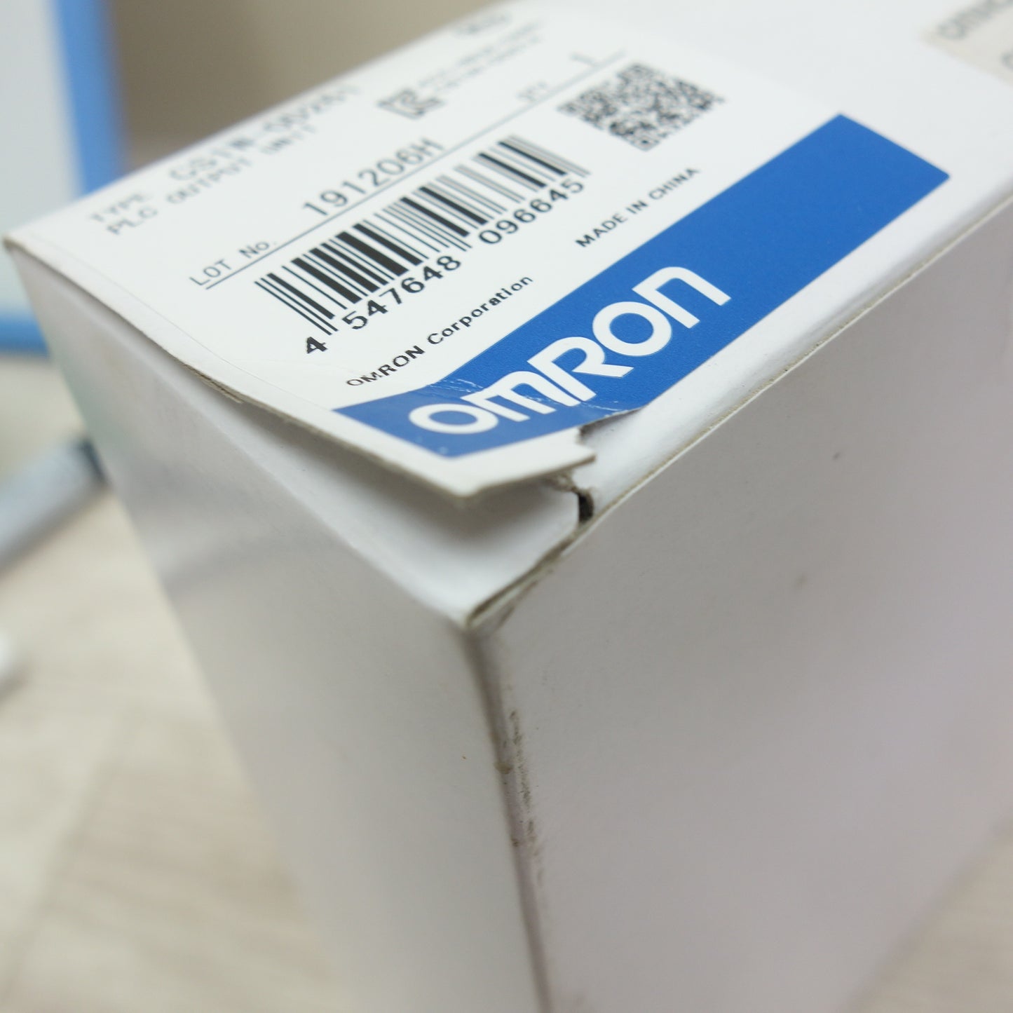 [送料無料] 未使用☆OMRON オムロン トランジスタ 出力ユニット CS1W-OD261 PLC OUTPUT UNIT☆