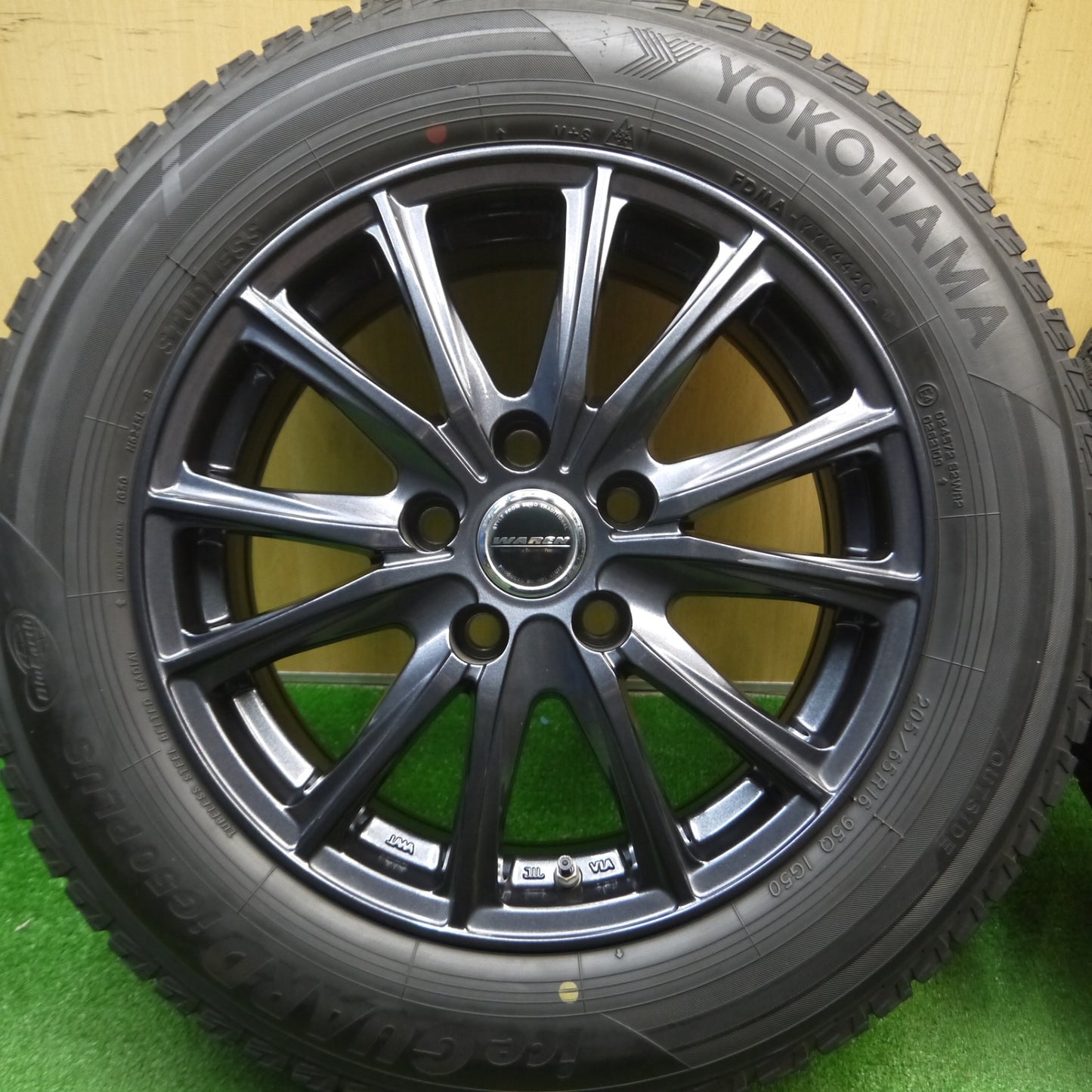 [送料無料] バリ溝！キレイ！9分★スタッドレス 205/65R16 ヨコハマ アイスガード iG50 プラス WAREN ヴァーレン 16インチ PCD114.3/5H★5013114Hス