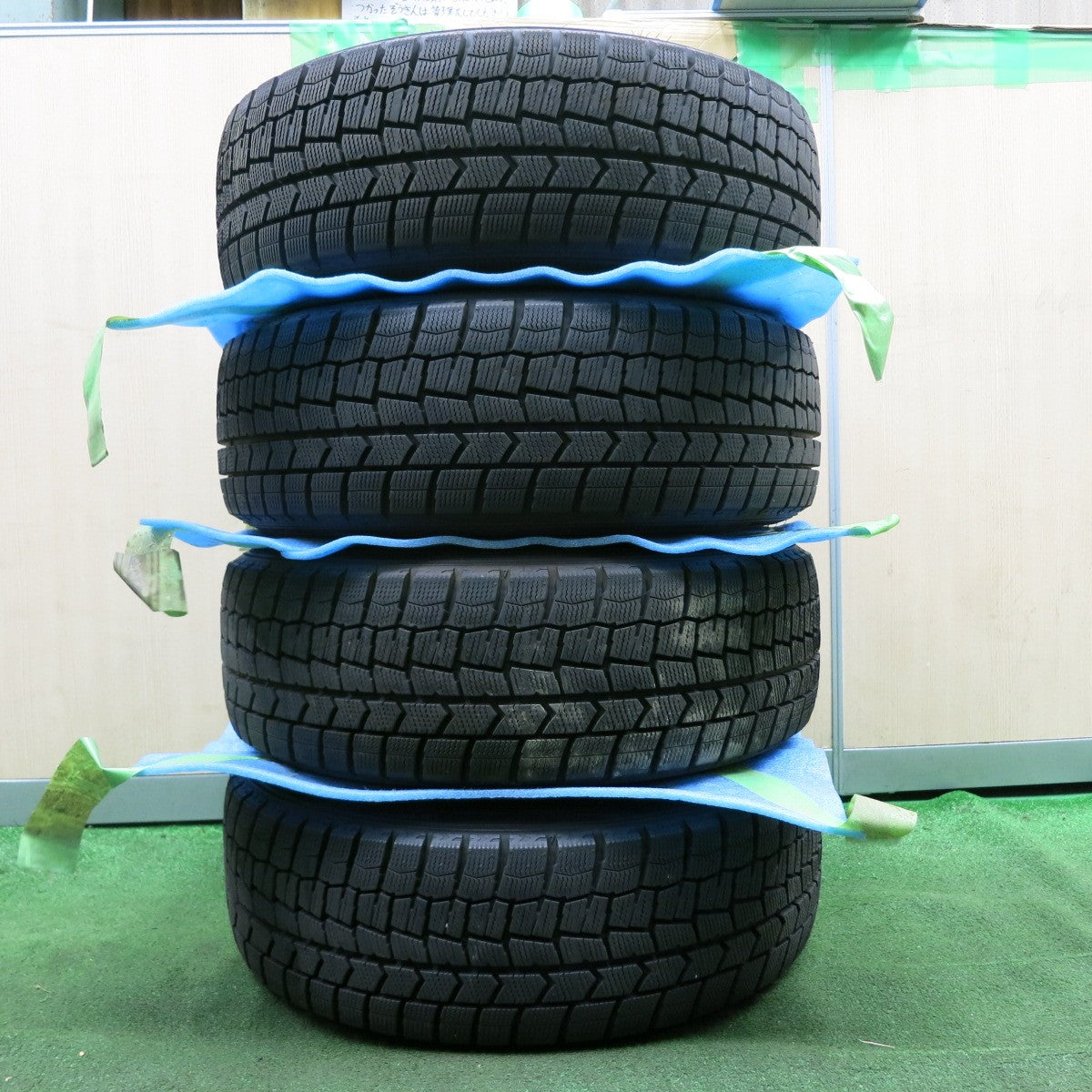 *送料無料* バリ溝！21年！キレイ！8.5分★スタッドレス 195/45R17 ダンロップ ウインターマックス WM02 VELVA CHARGE ヴェルヴァ 17インチ PCD114.3/5H★4061104NJス