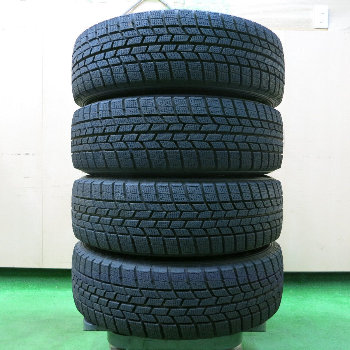 *送料無料* 超バリ溝！キレイ！ほぼ10分★スタッドレス 175/65R15 グッドイヤー アイスナビ6 ravrion LUMIERE ラブリオン PCD100/4H★4052308イス