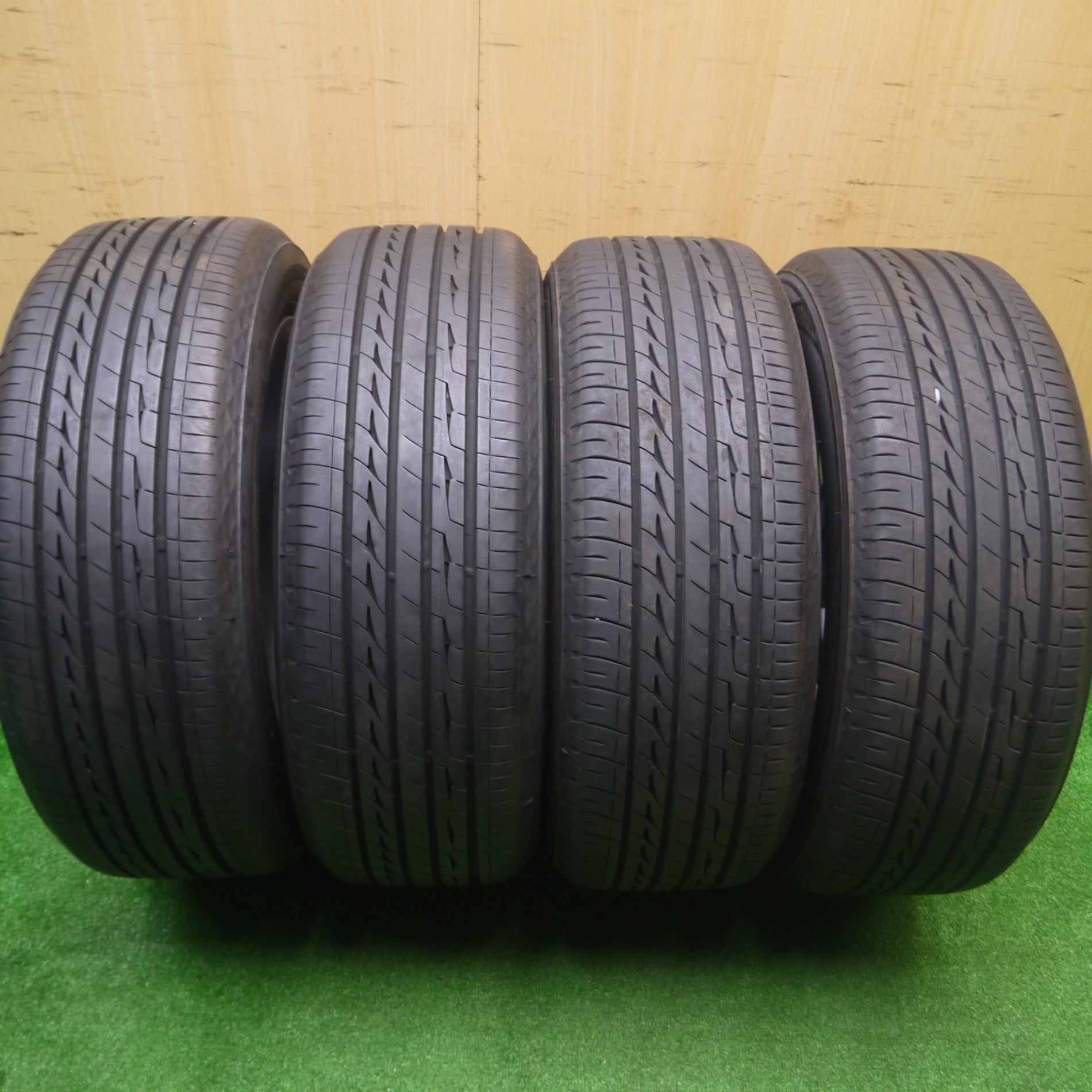 送料無料* バリ溝！9.5分☆ワーゲン パサート ヴァリアント 純正 215/55R17 ブリヂストン レグノ GR-X2 17インチ P |  名古屋/岐阜の中古カー用品・工具の買取/販売ならガレージゲット