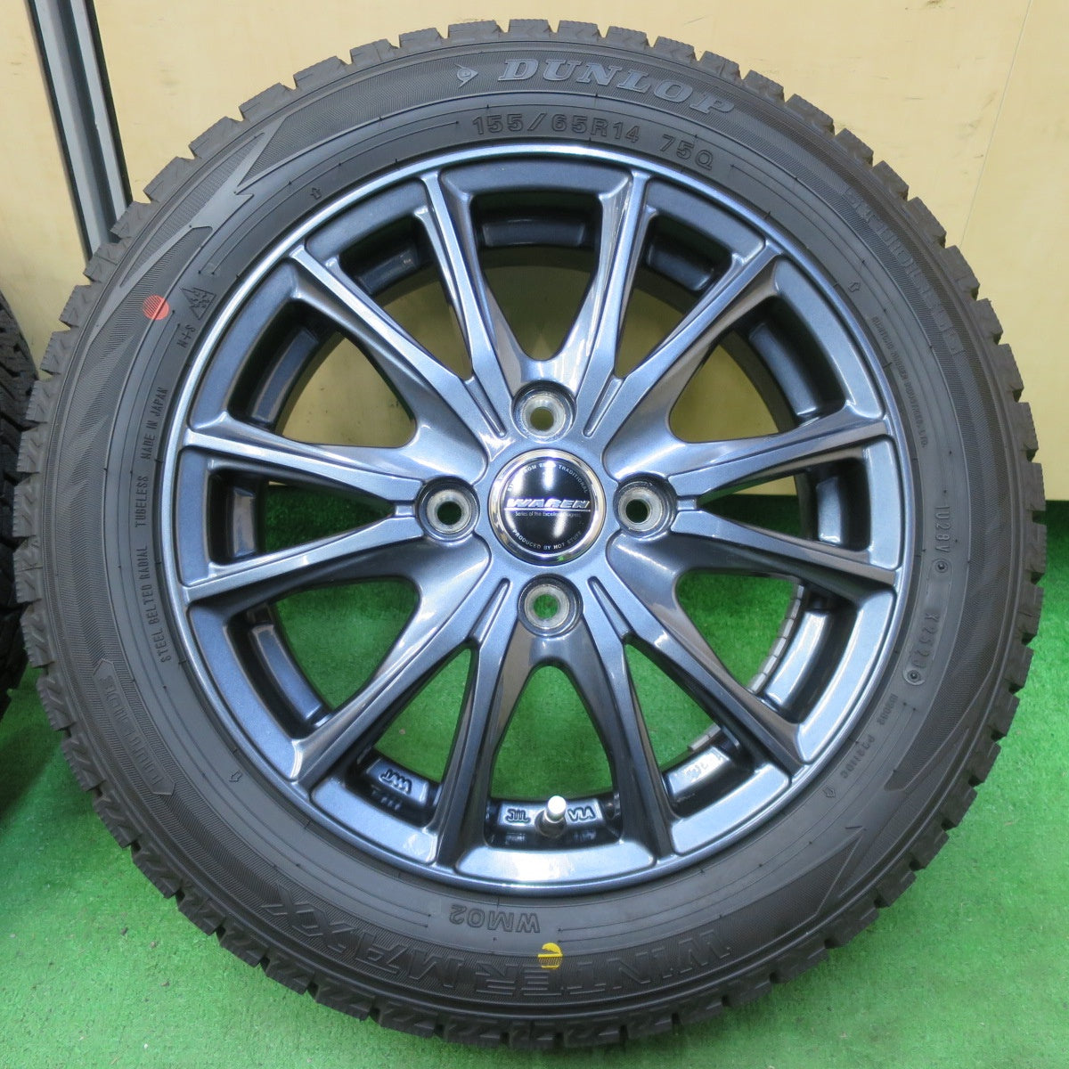 *送料無料* バリ溝！23年！キレイ！ほぼ10分★スタッドレス 155/65R14 ダンロップ ウインターマックス WM02 WAREN ヴァーレン 14インチ PCD100/4H★4090804イス