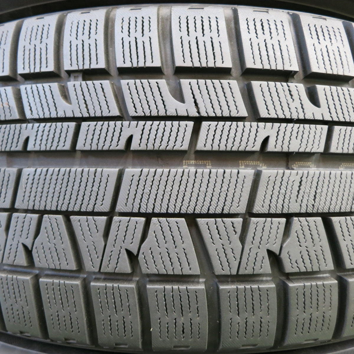 *送料無料* バリ溝！キレイ！9.5分以上★XV 等 225/55R17 スタッドレス ヨコハマ アイスガード iG50 プラス VELVA SPORT ヴェルヴァ PCD100/5H★4050808イス