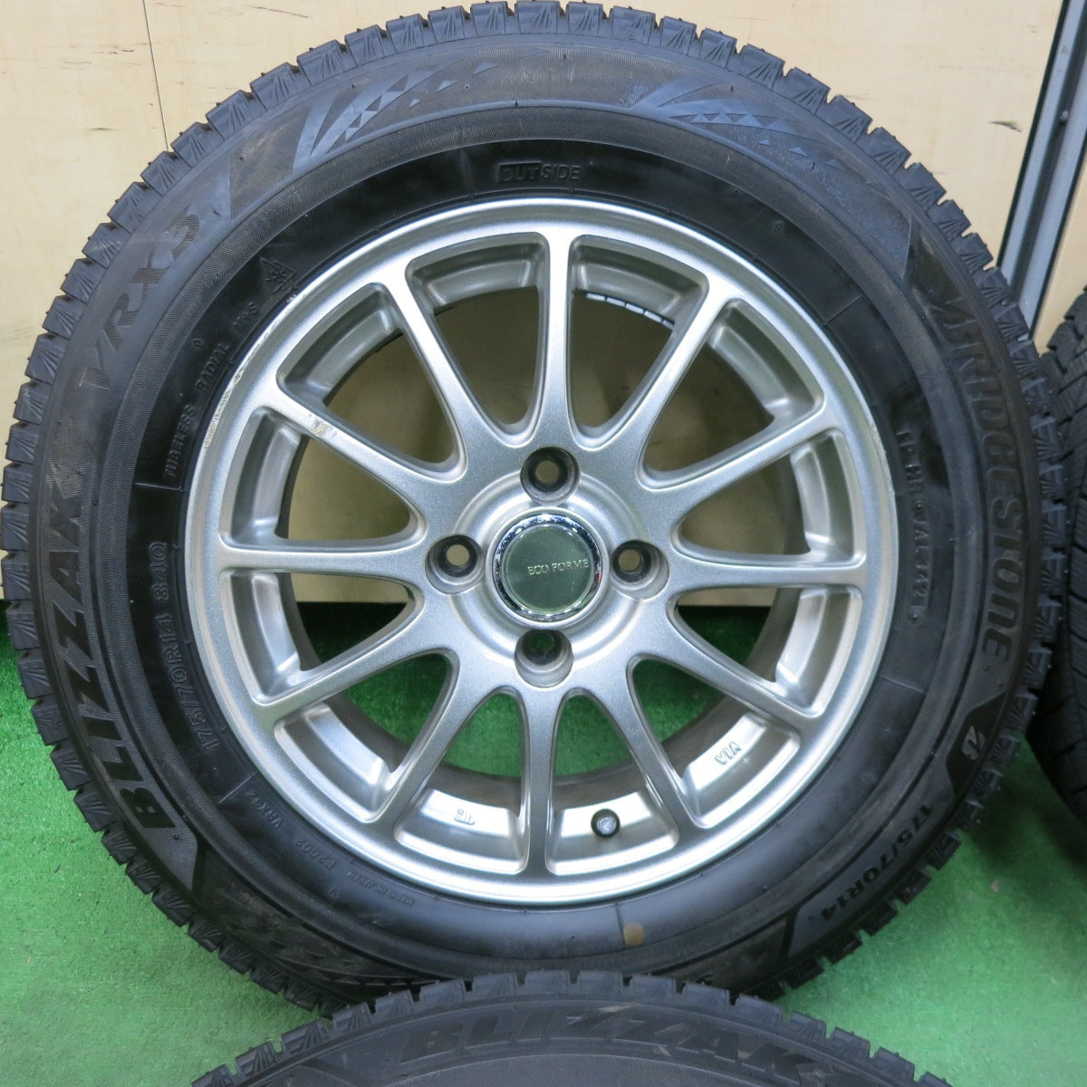 [送料無料] バリ溝！21年！キレイ！ほぼ10分★スタッドレス 175/70R14 ブリヂストン ブリザック VRX3 ECO FORME エコフォルム 14インチ PCD100/4H★4121809SYス