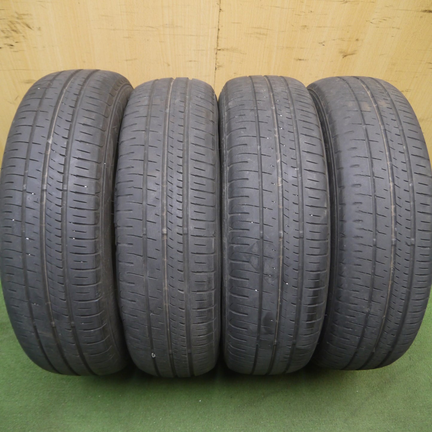 *送料無料* 4本価格！20年★トヨタ アクア 純正 175/65R15 ダンロップ エナセーブ EC204 15インチ PCD100/4H★4042308Hノ