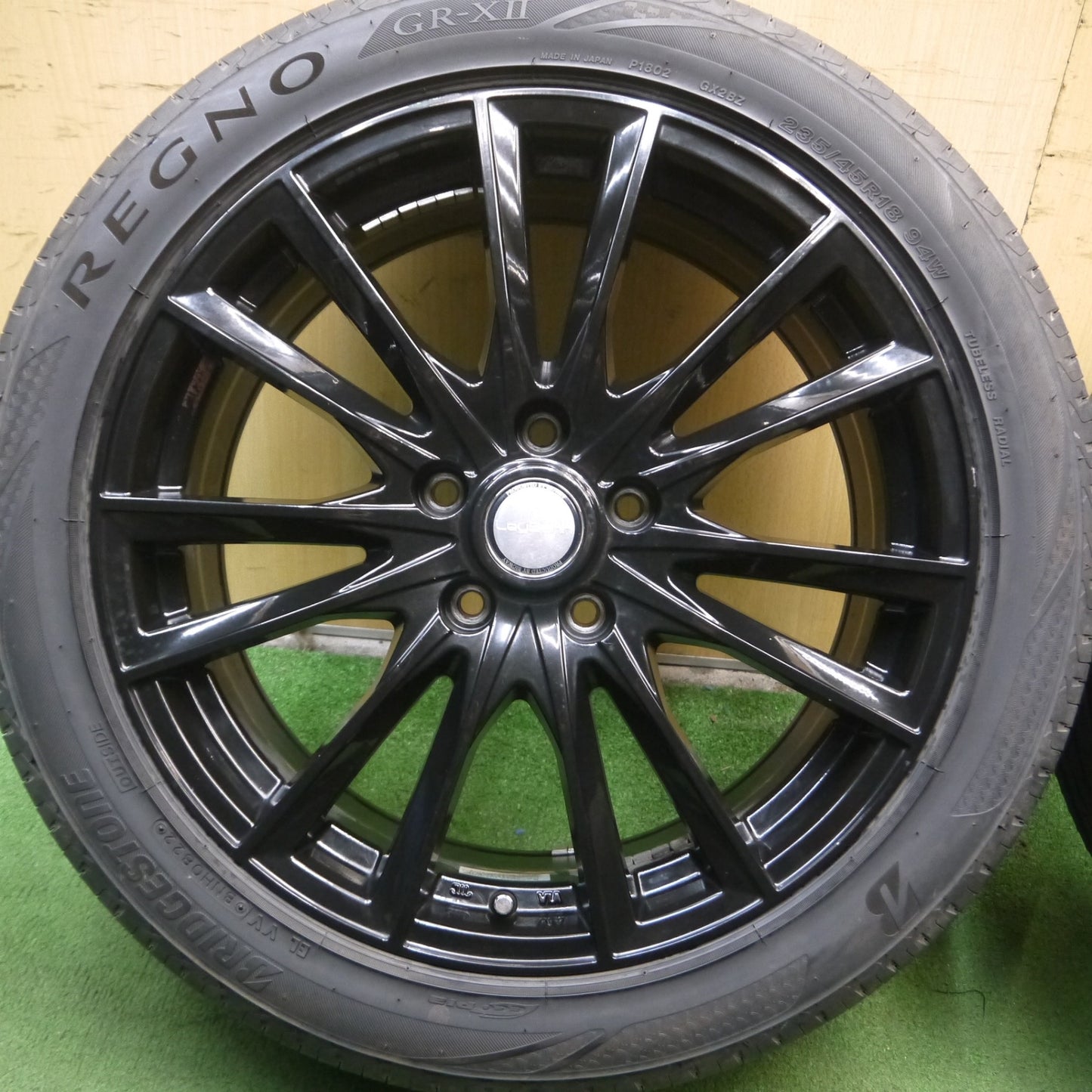 *送料無料* バリ溝！22年！9分★235/45R18 ブリヂストン レグノ GR-XⅡ LeyBahn レイバーン 18インチ PCD114.3/5H★4042403Hノ