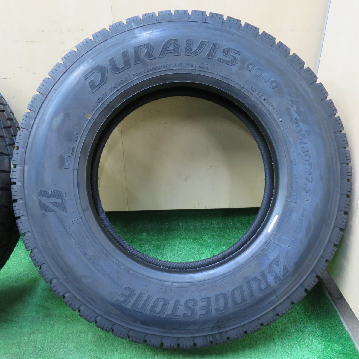 *送料無料* 未使用！22年★トラック タイヤ 205/80R17.5 120/118N ブリヂストン デュラビス G640 17.5インチ★4071505イノタ