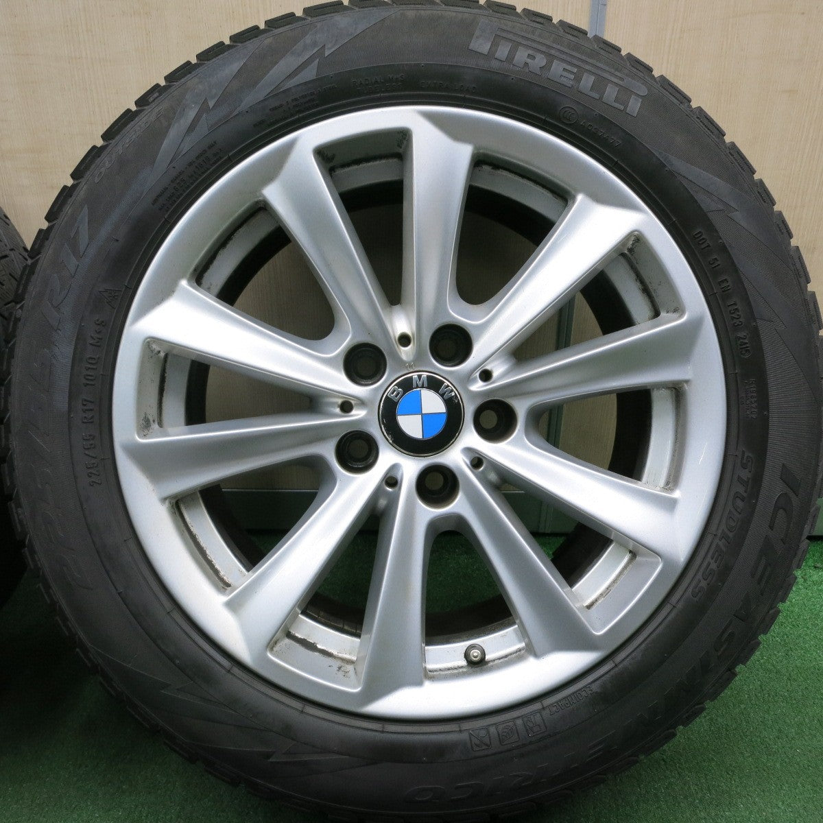 *送料無料* 4本価格★BMW 5シリーズ F10 純正 225/55R17 スタッドレス ピレリ アイスアシンメトリコ 17インチ PCD120/5H★4050701HAス