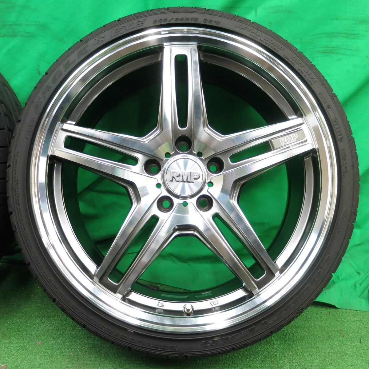 *送料無料* バリ溝！23年！9.5分★RMP 225/35R19 グッドイヤー イーグル LS EXE 19インチ PCD114.3/5H★4042303ナノ