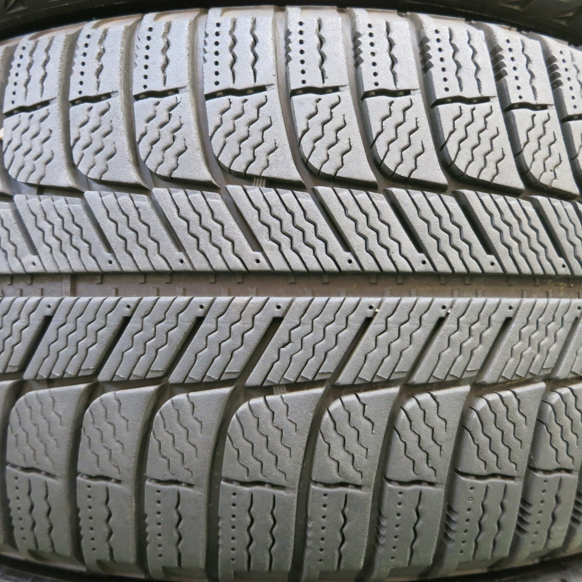 *送料無料* キレイ★ボルボ 等 MSW O・Z 235/45R17 スタッドレス ミシュラン X-ICE3+ 17インチ OZ PCD108/5H★4031903イス